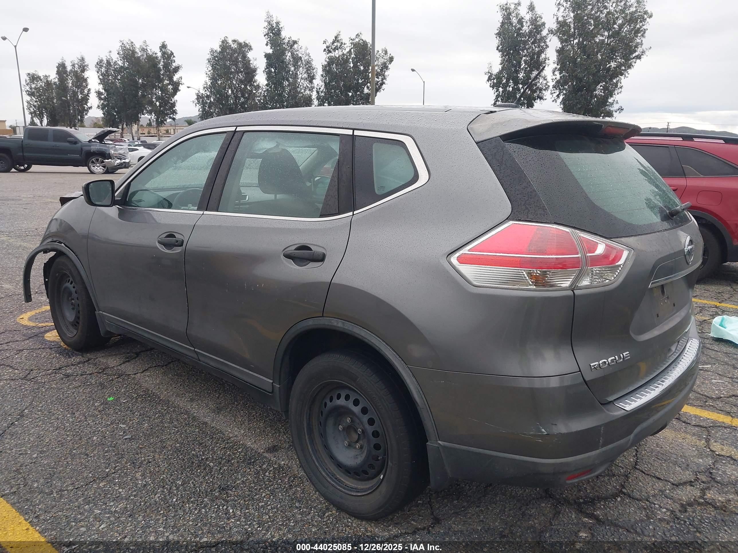 NISSAN ROGUE image 3