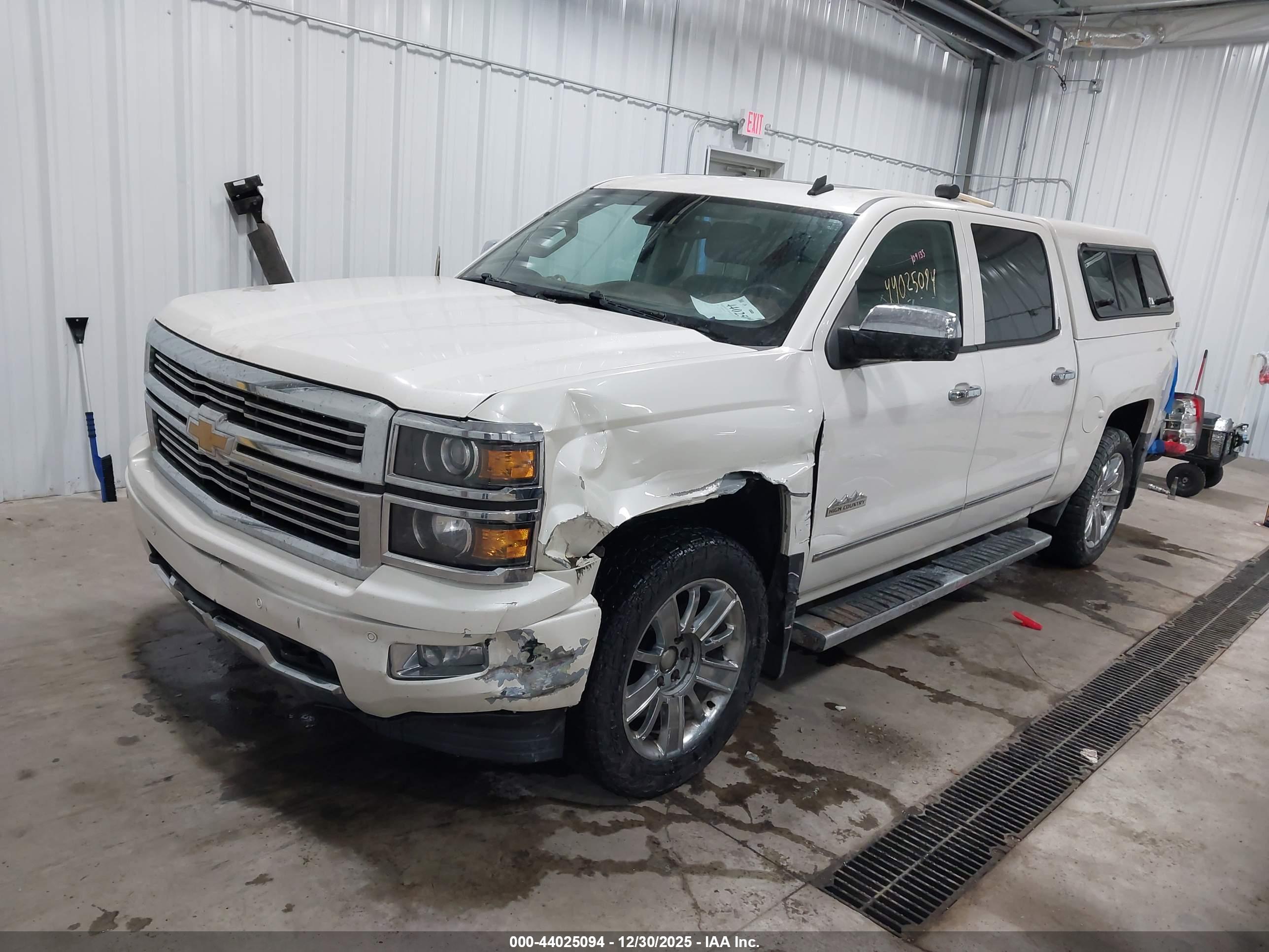 CHEVROLET SILVERADO image 2