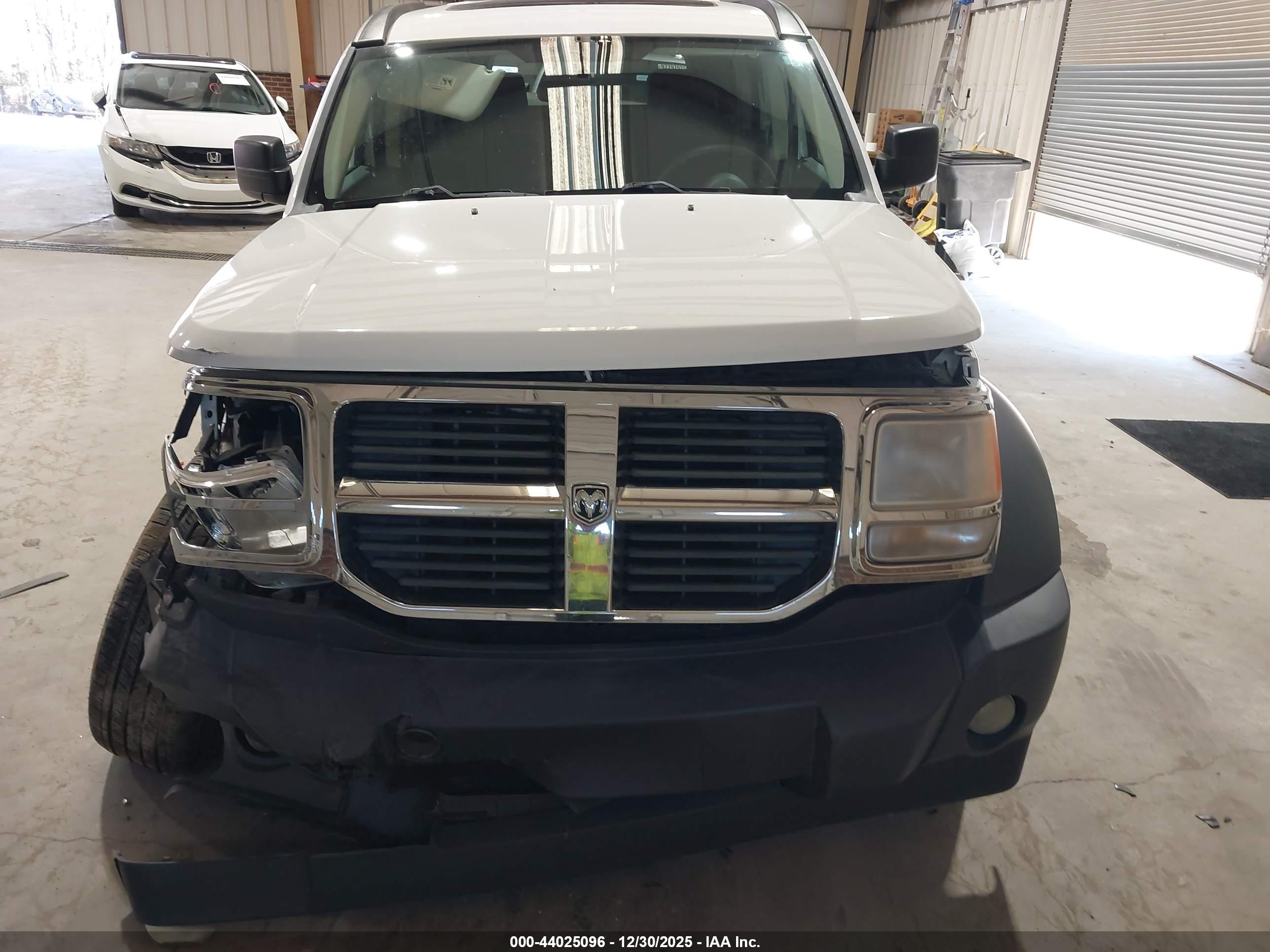 DODGE NITRO image 6