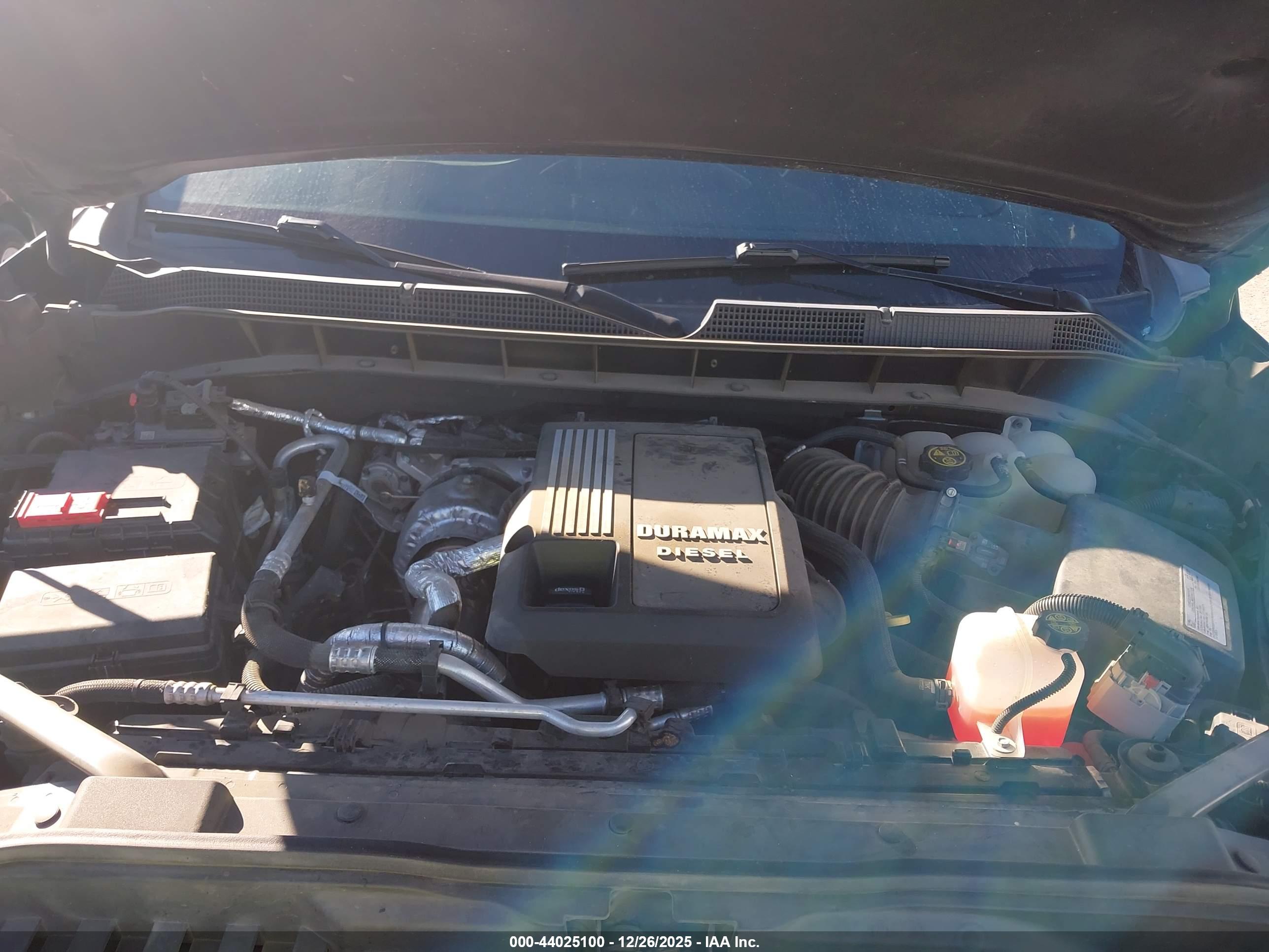 CHEVROLET SILVERADO image 10