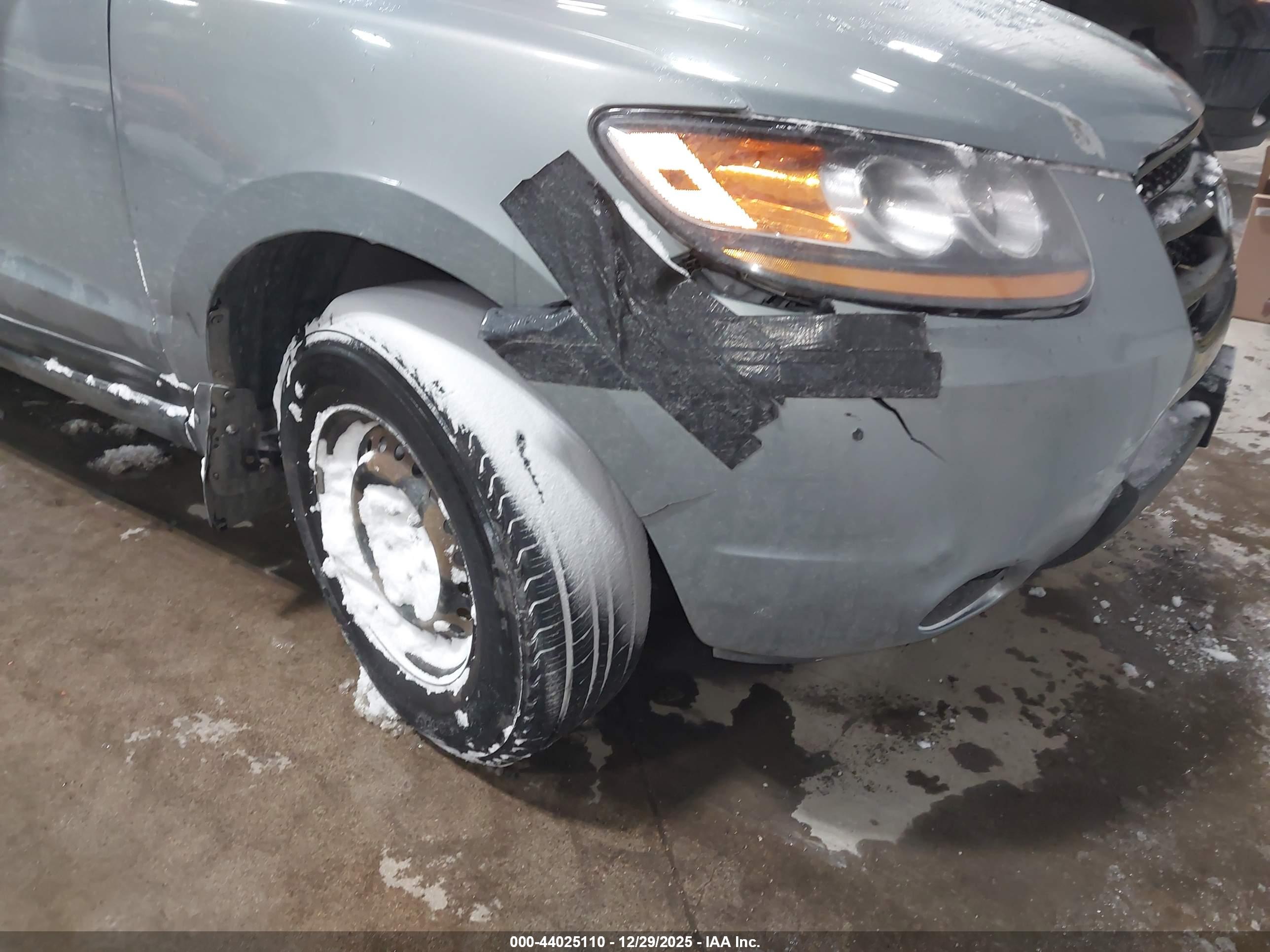 HYUNDAI SANTA image 6