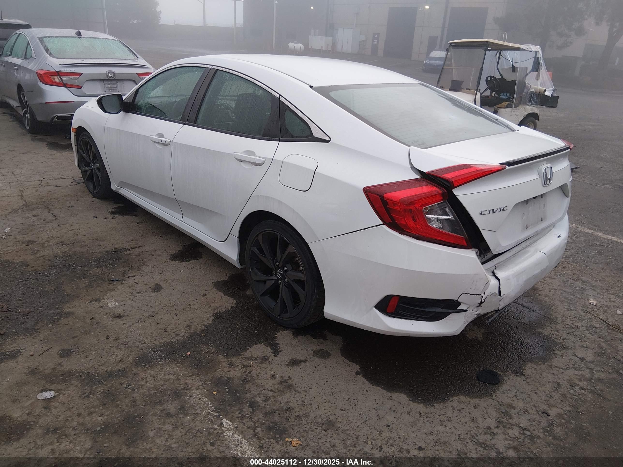 HONDA CIVIC image 3