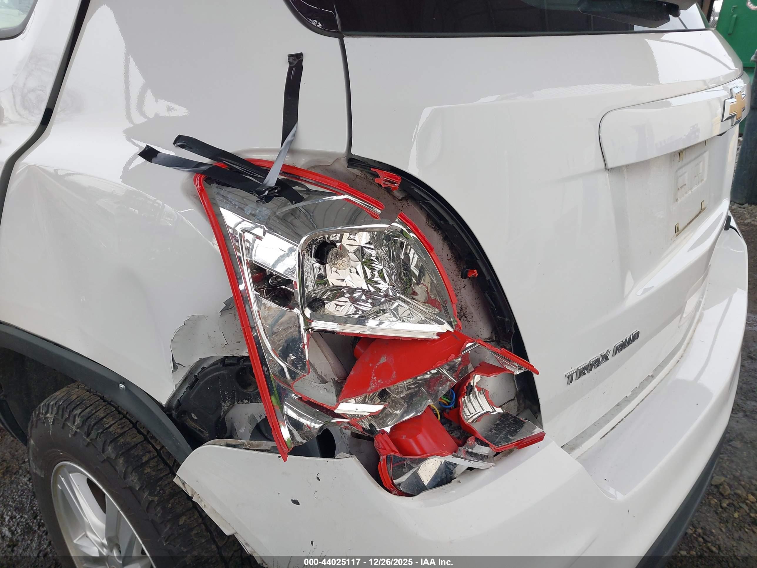 CHEVROLET TRAX image 6