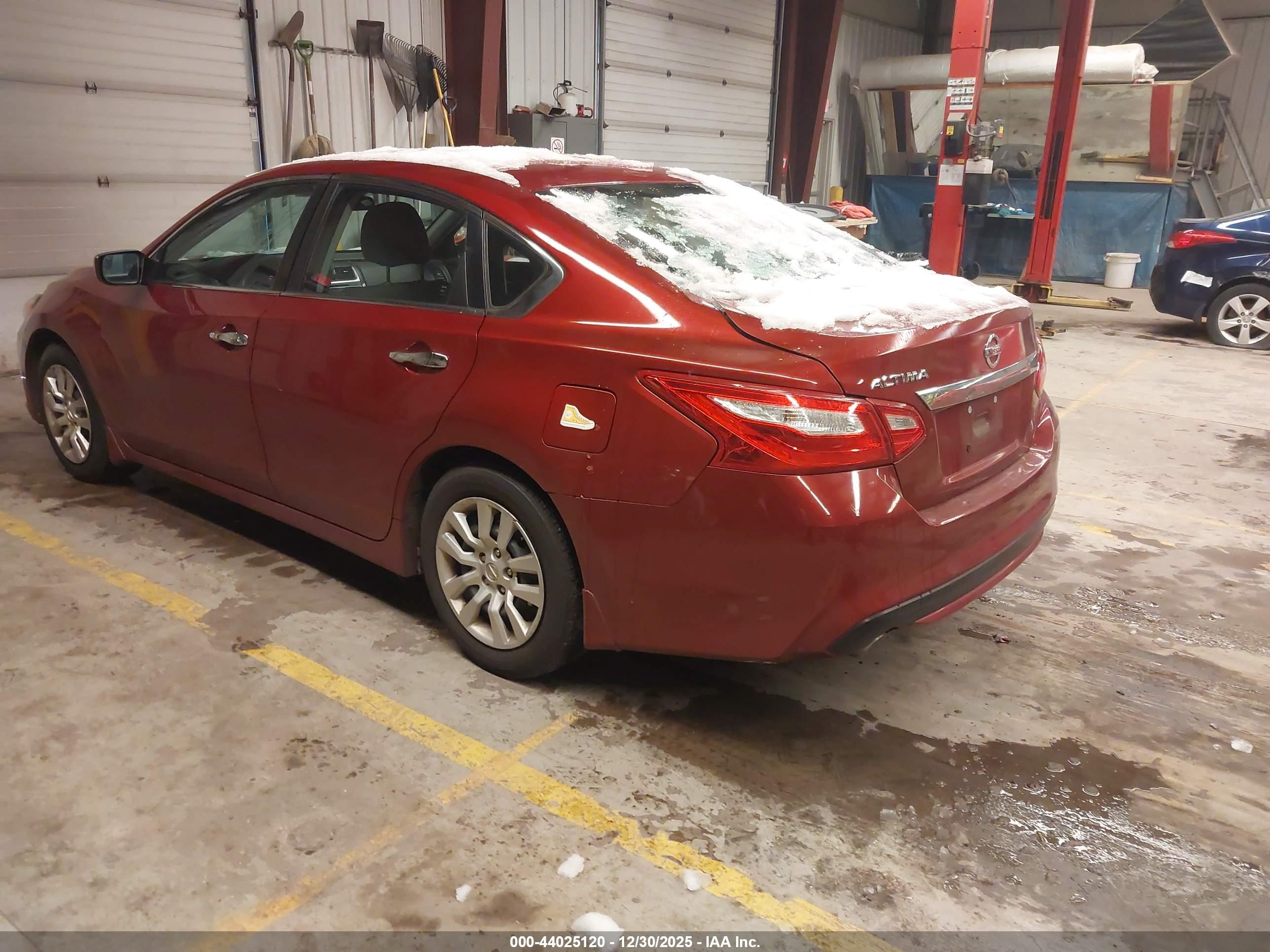 NISSAN ALTIMA image 3