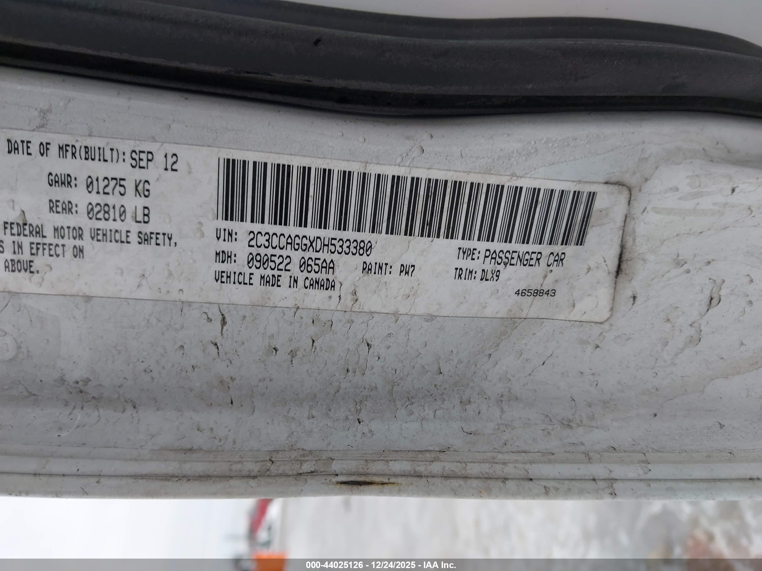 CHRYSLER 300 image 9