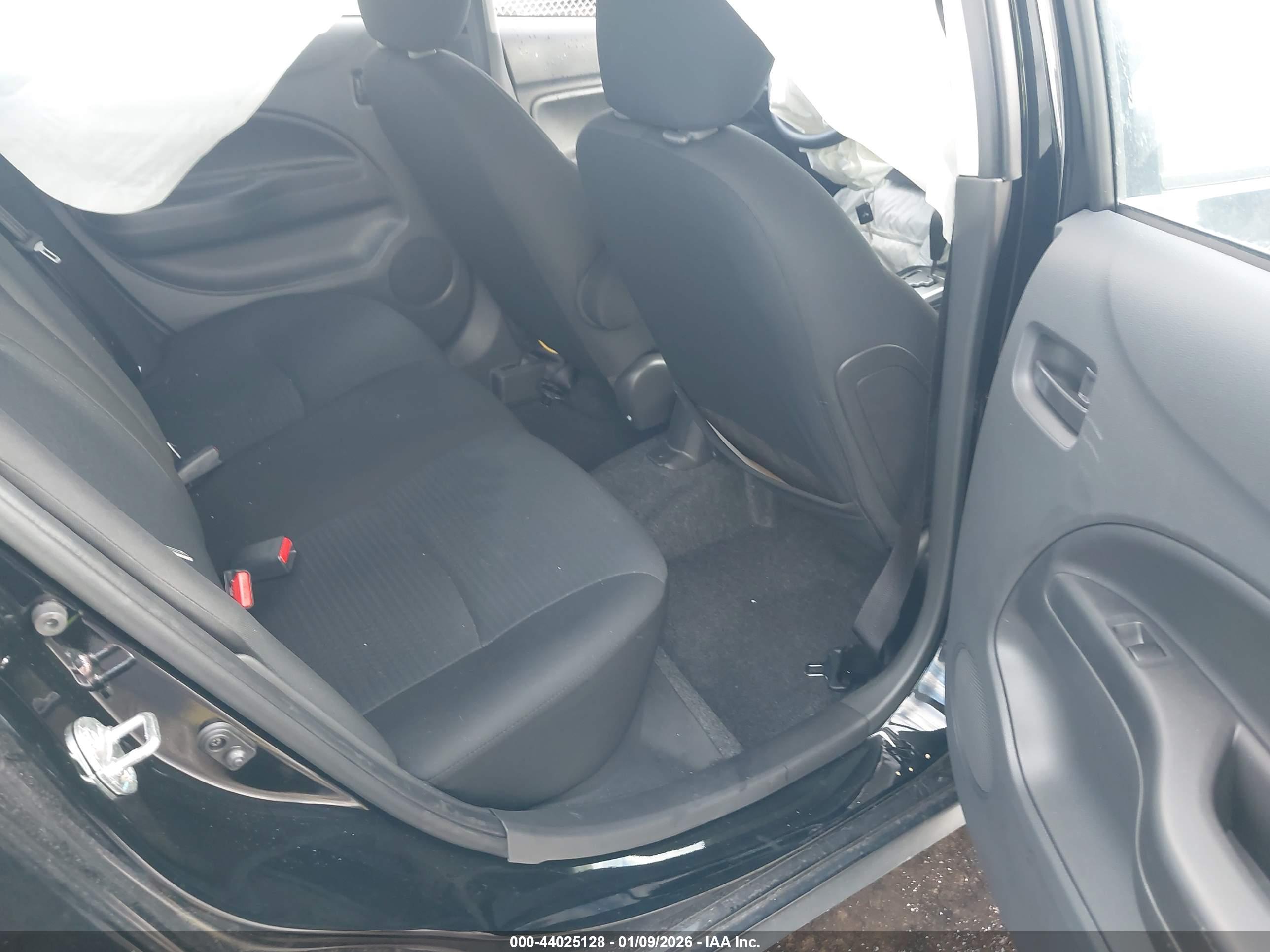MITSUBISHI MIRAGE image 8