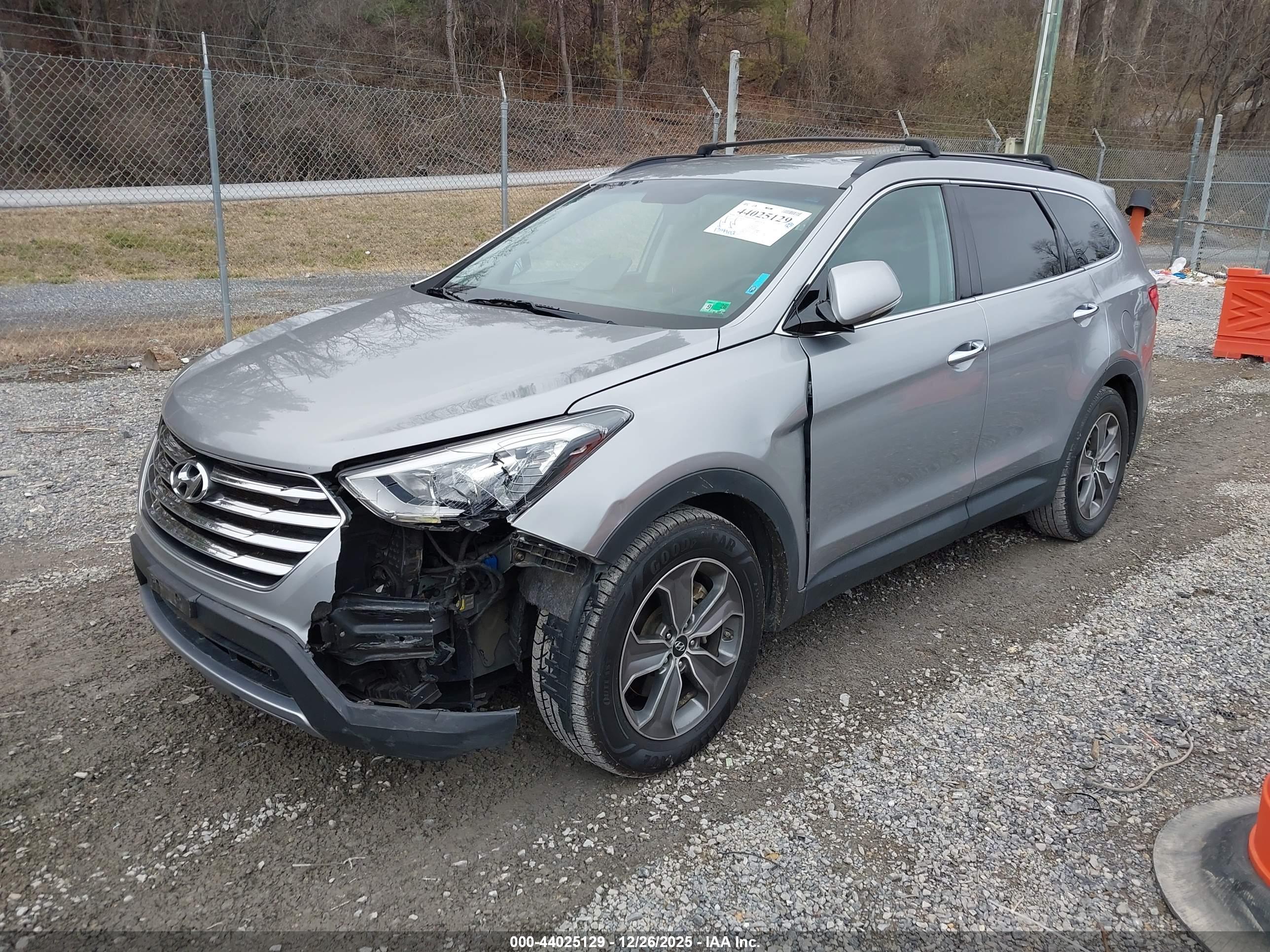 HYUNDAI SANTA image 2