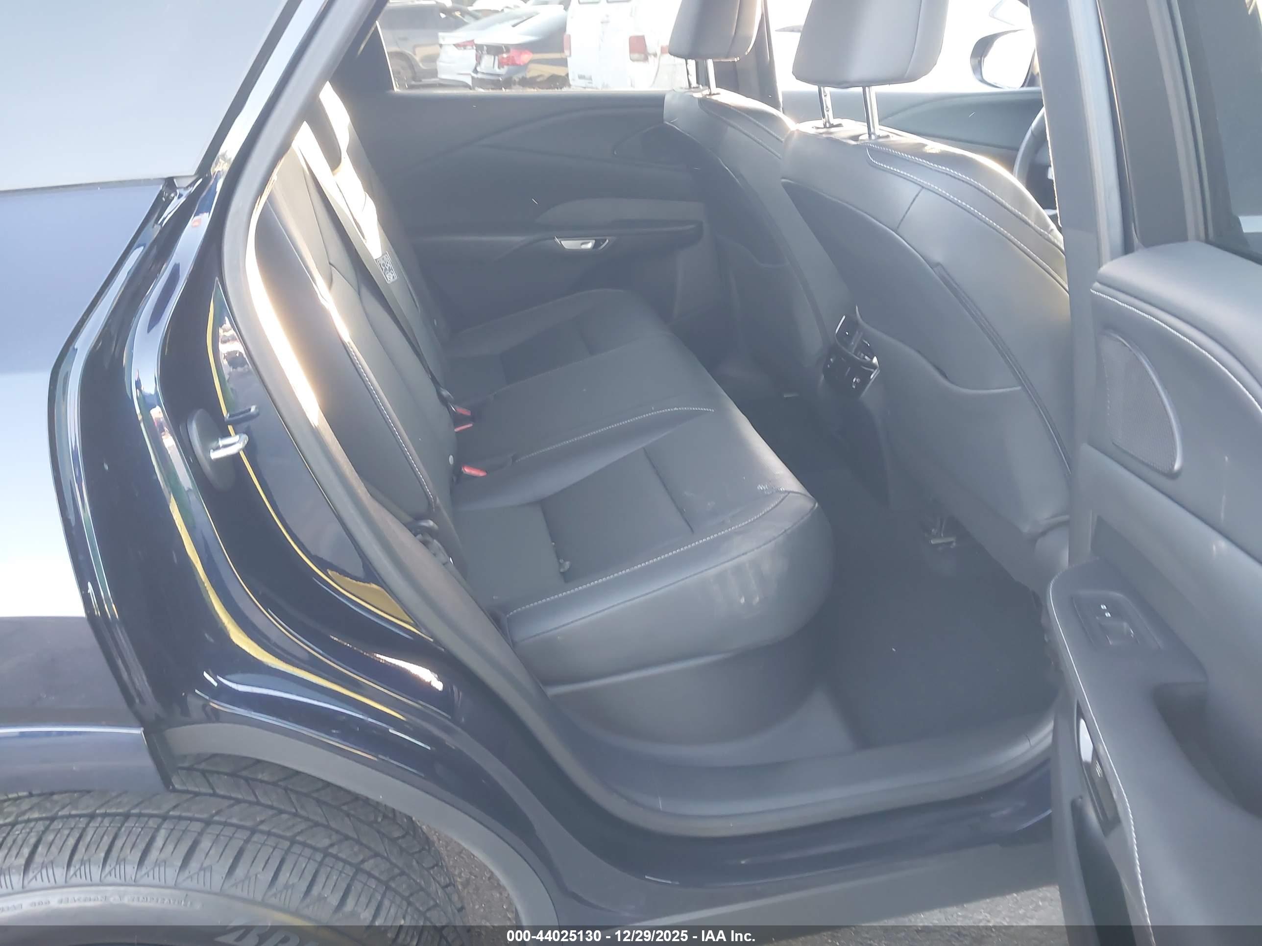 LEXUS RX image 8