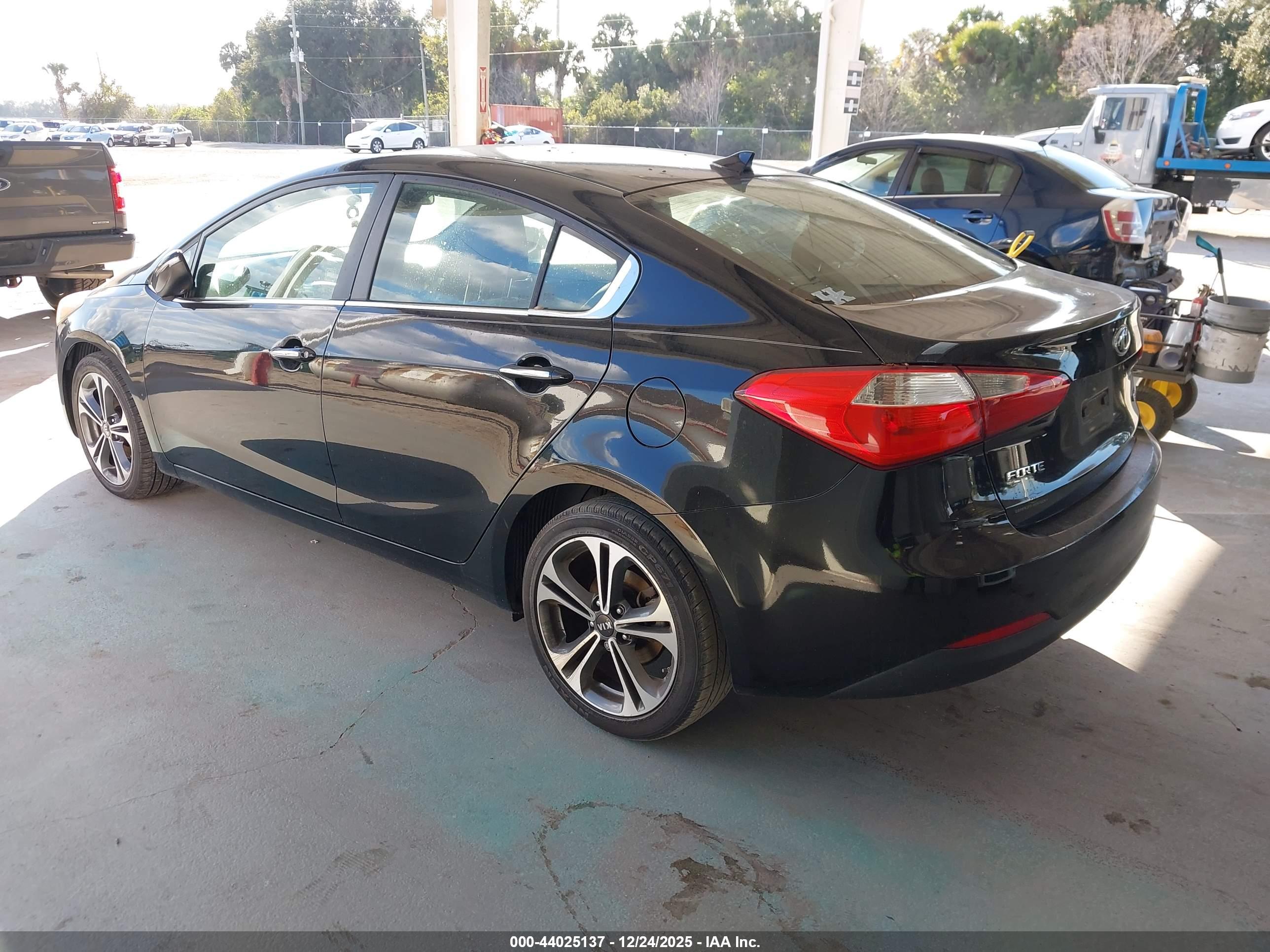 KIA FORTE image 3