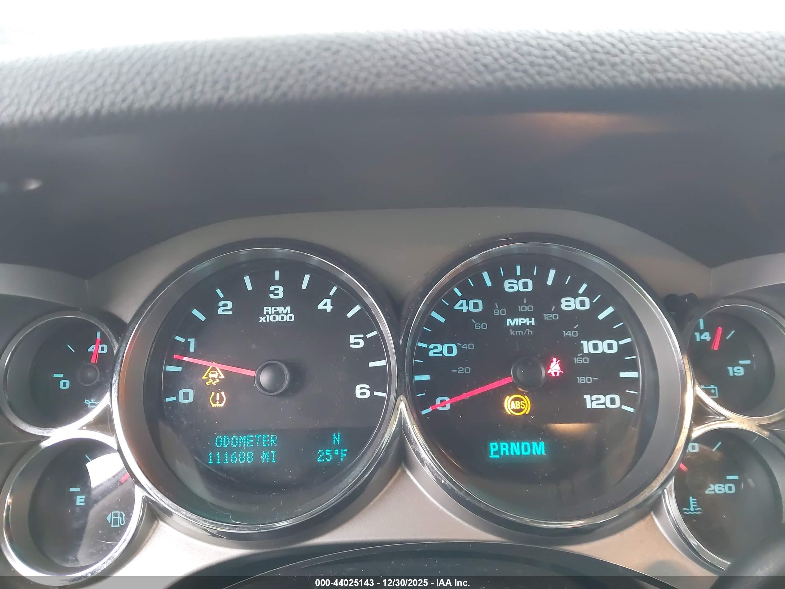 CHEVROLET SILVERADO image 7