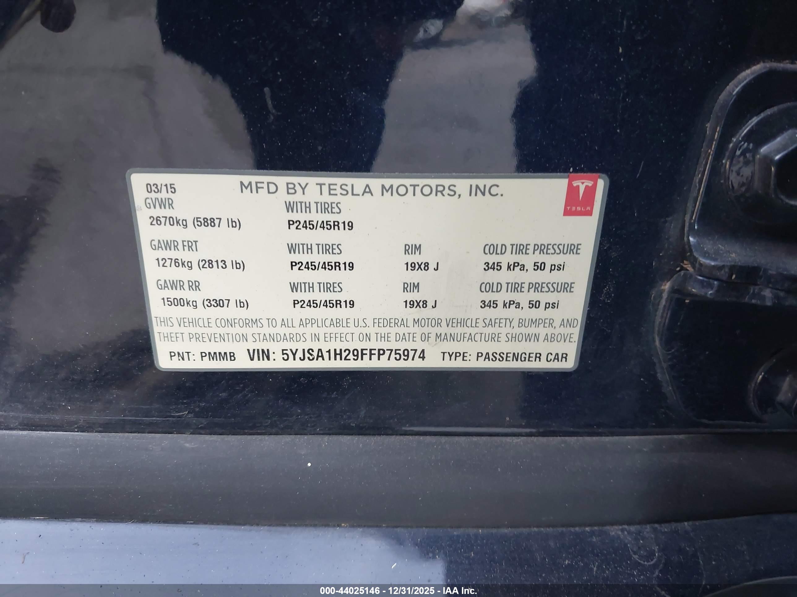 TESLA MODEL image 9