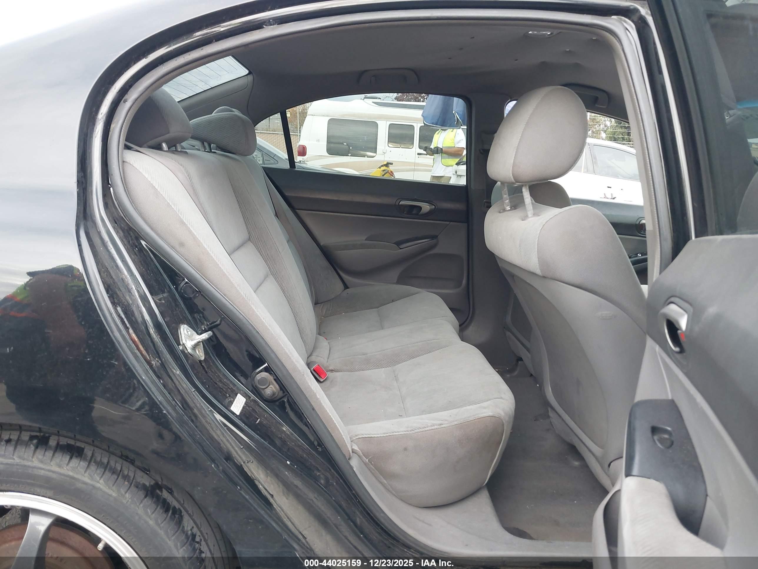 HONDA CIVIC image 8