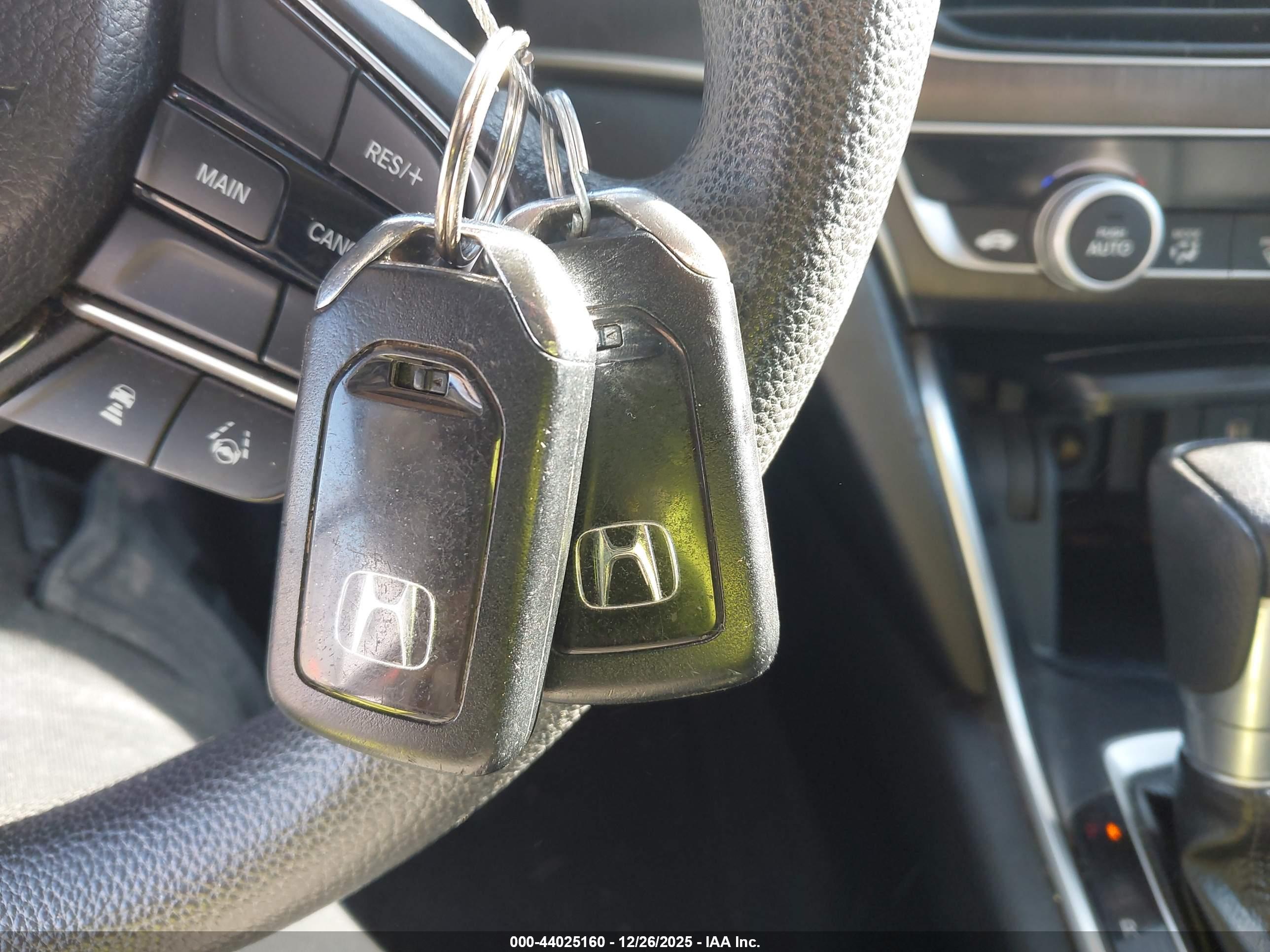 HONDA ACCORD image 11