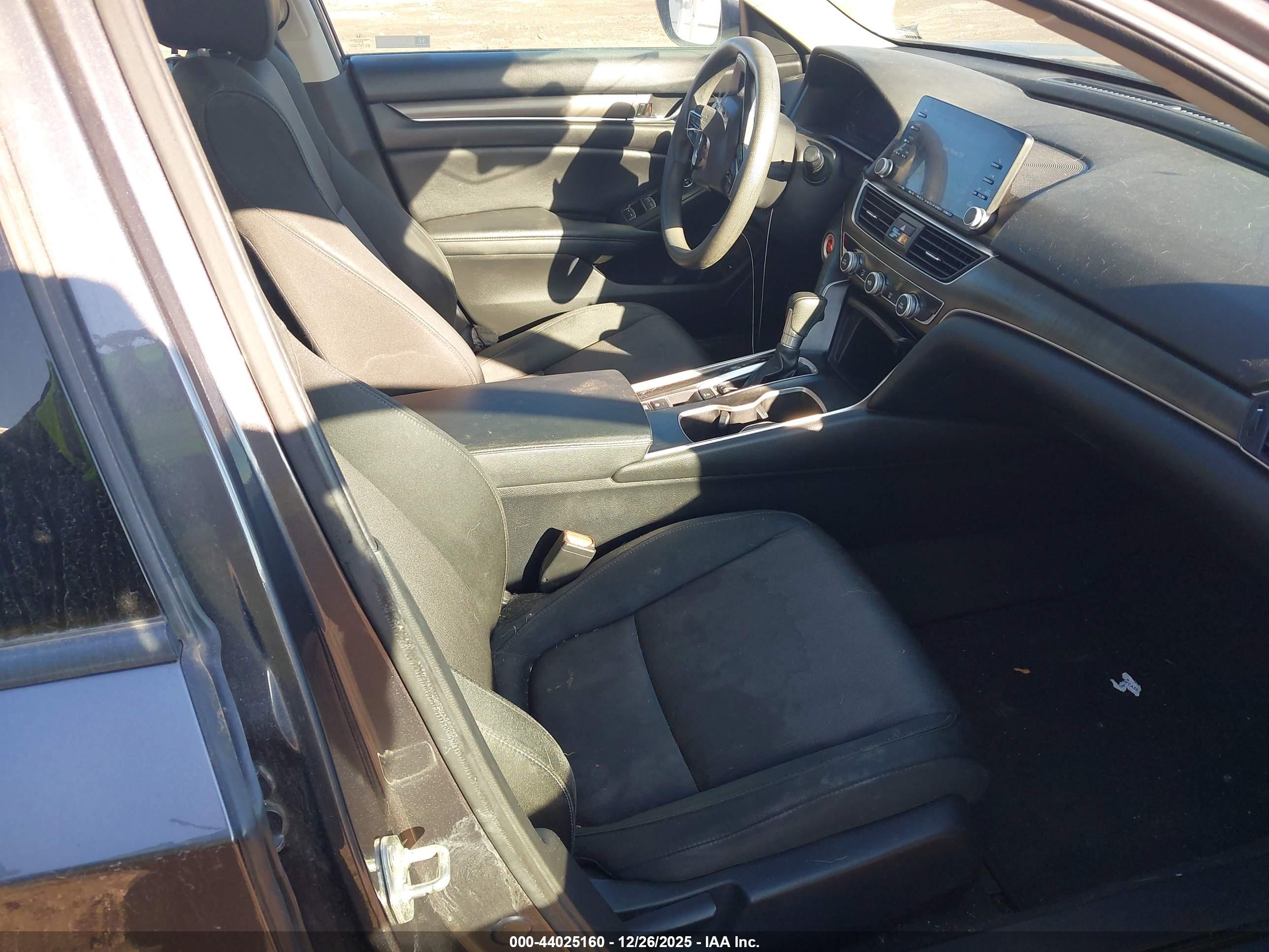 HONDA ACCORD image 5