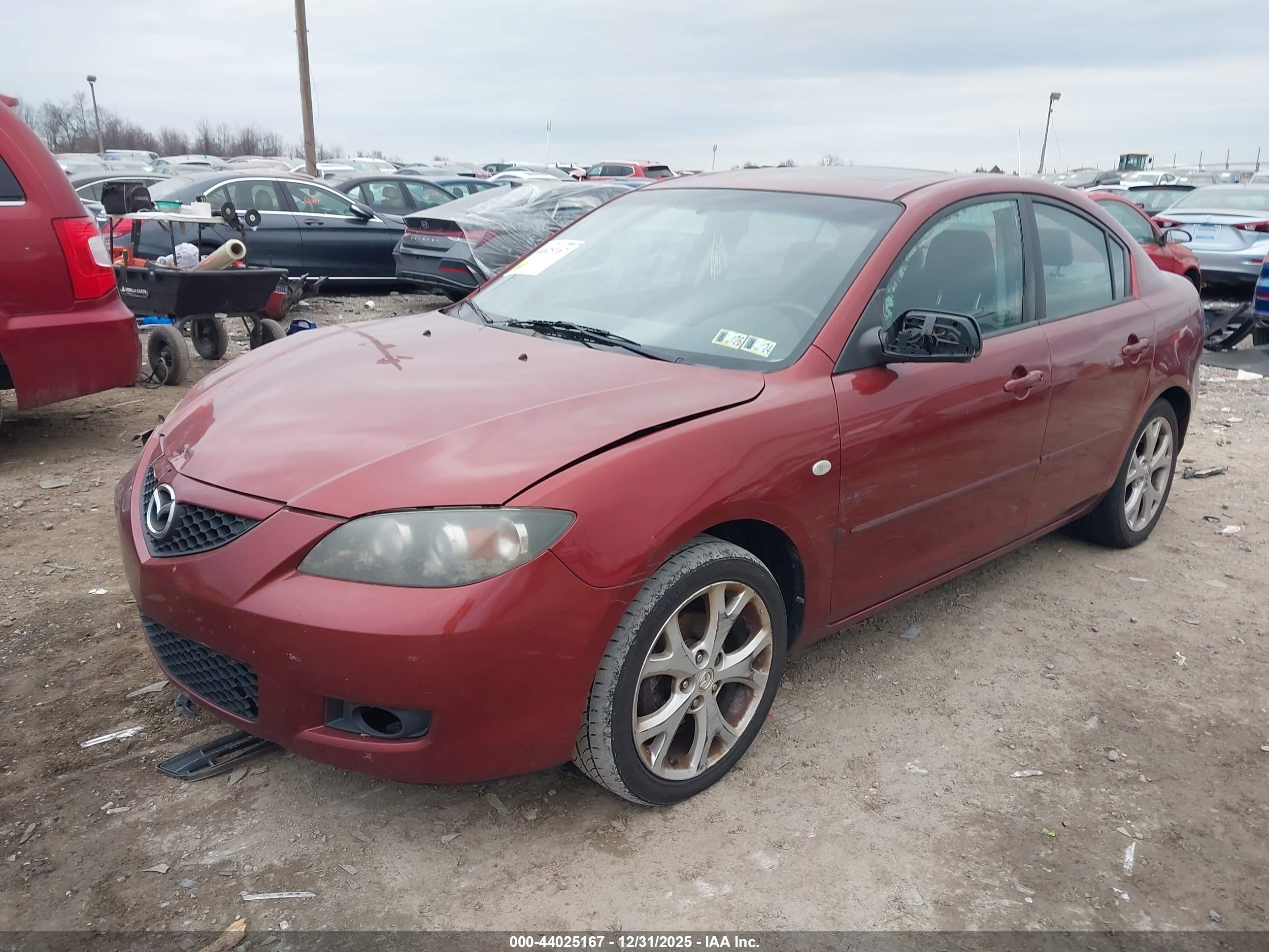 MAZDA MAZDA3 image 2