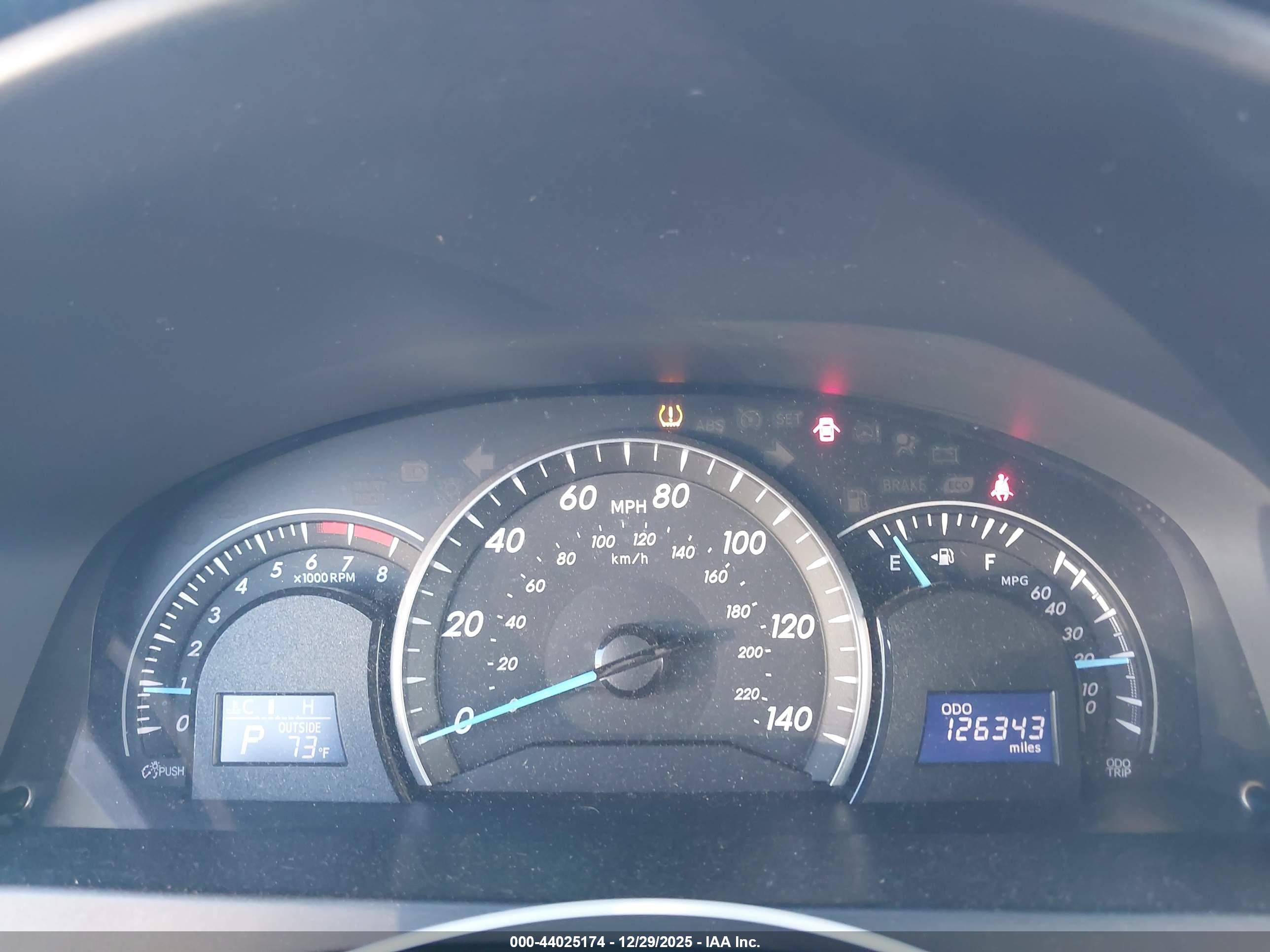 TOYOTA CAMRY image 7