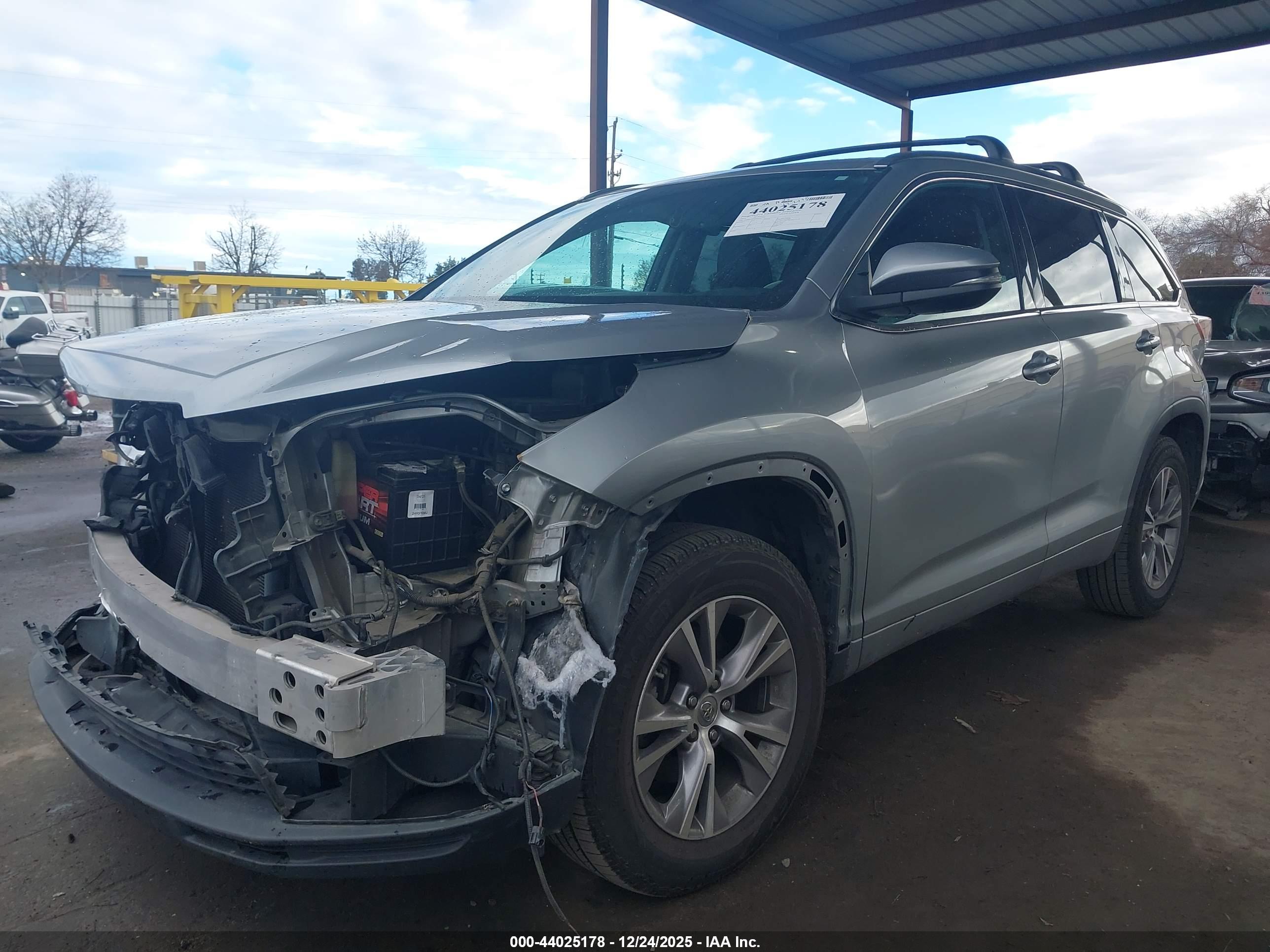 TOYOTA HIGHLANDER image 2