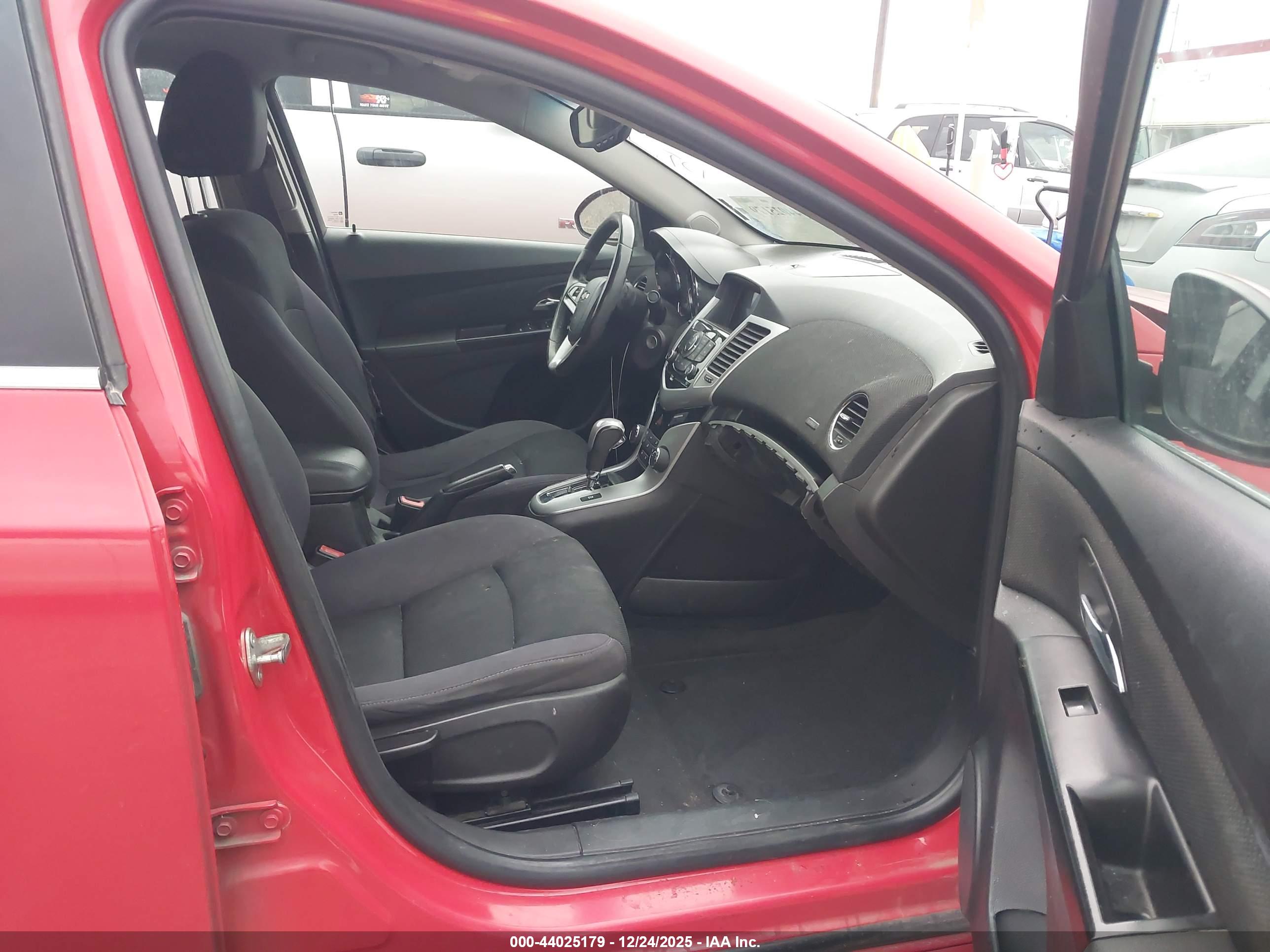 CHEVROLET CRUZE image 5