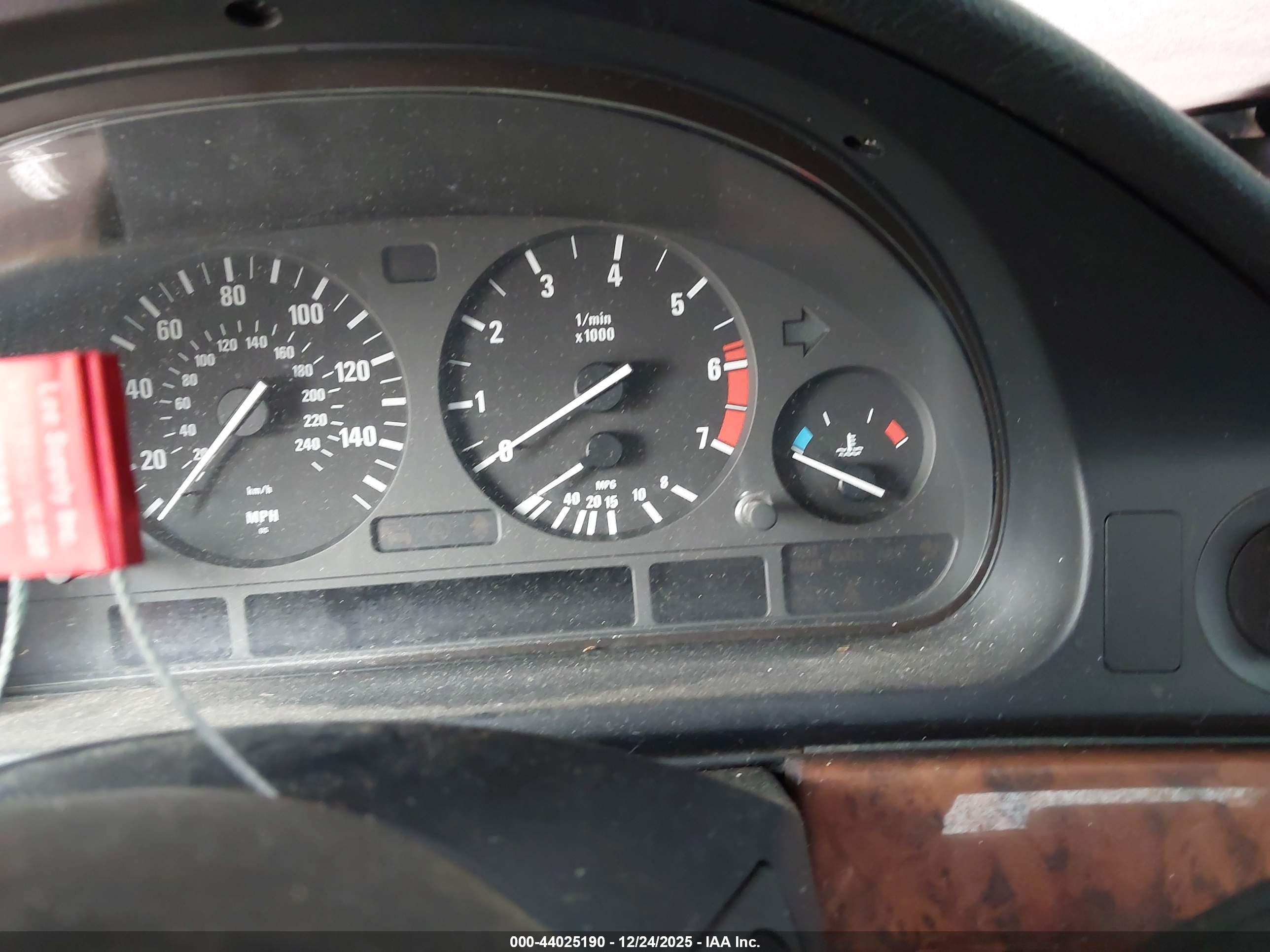 BMW 540IA image 7