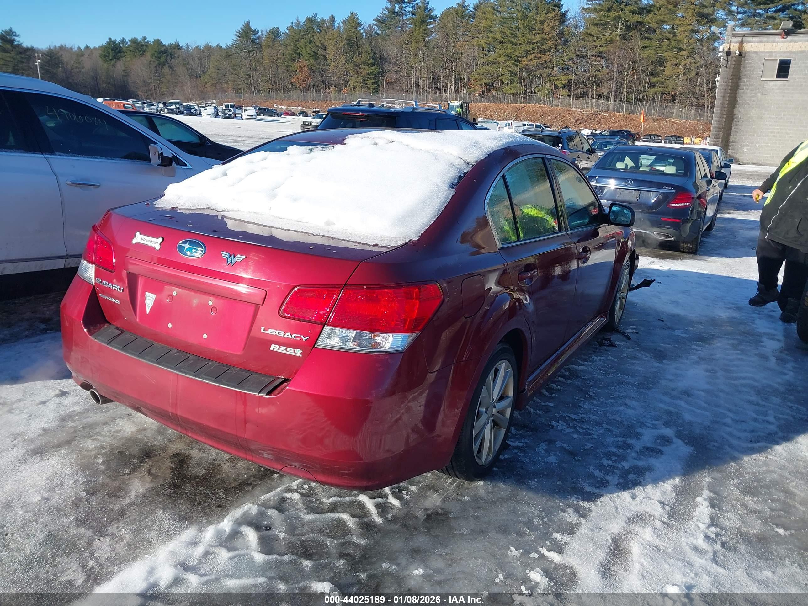 SUBARU LEGACY image 4