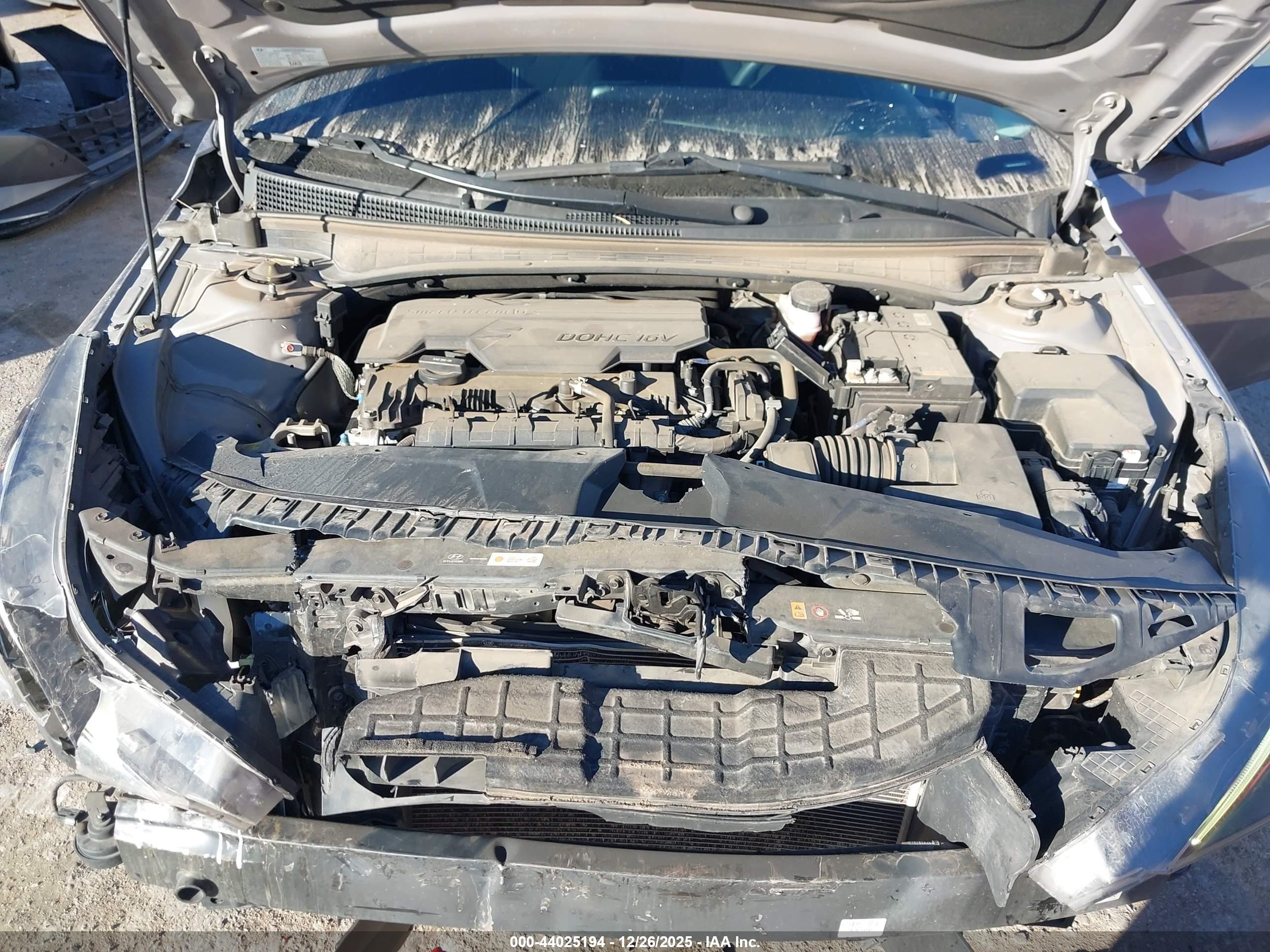 HYUNDAI ELANTRA image 10