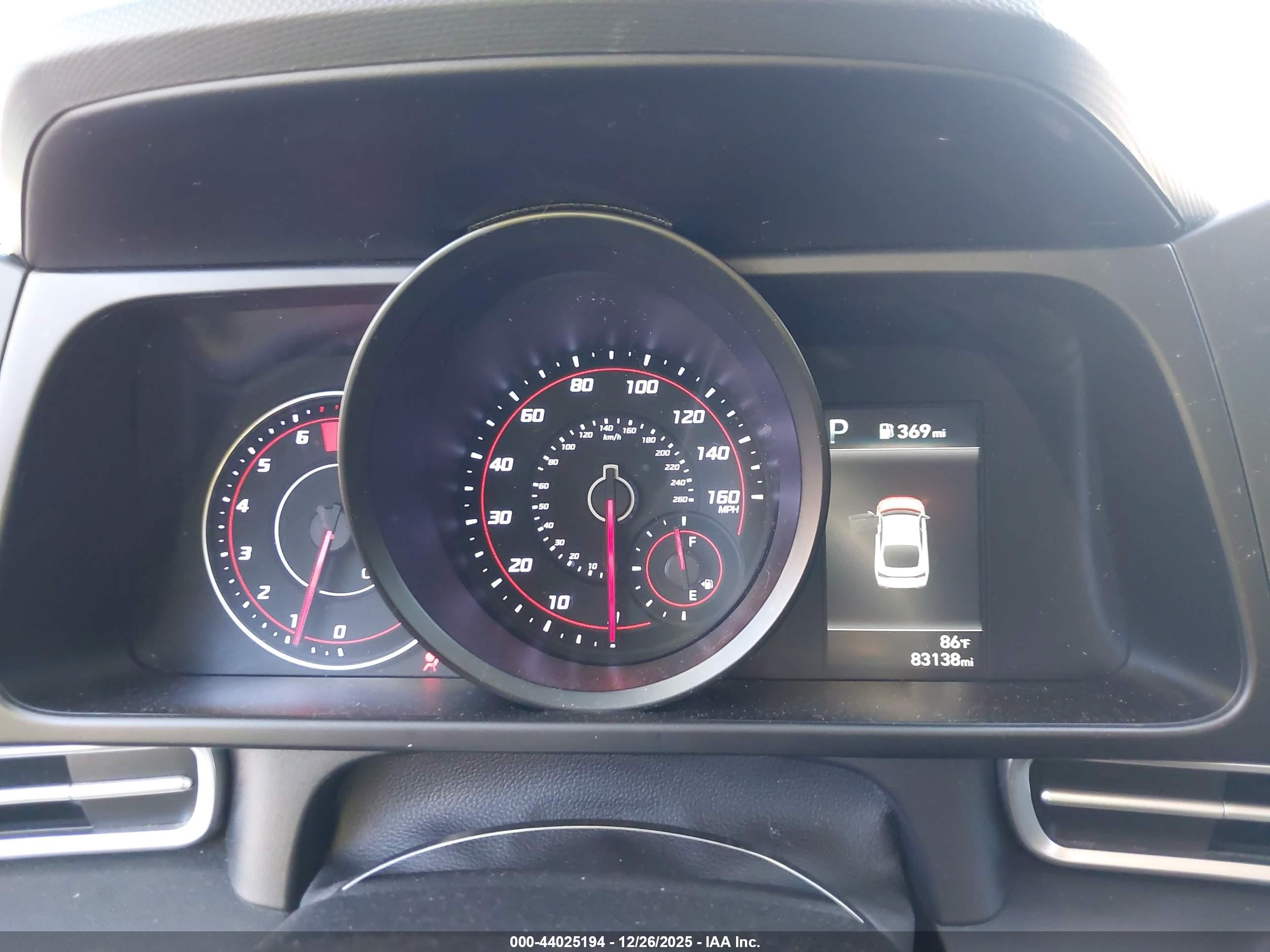 HYUNDAI ELANTRA image 7
