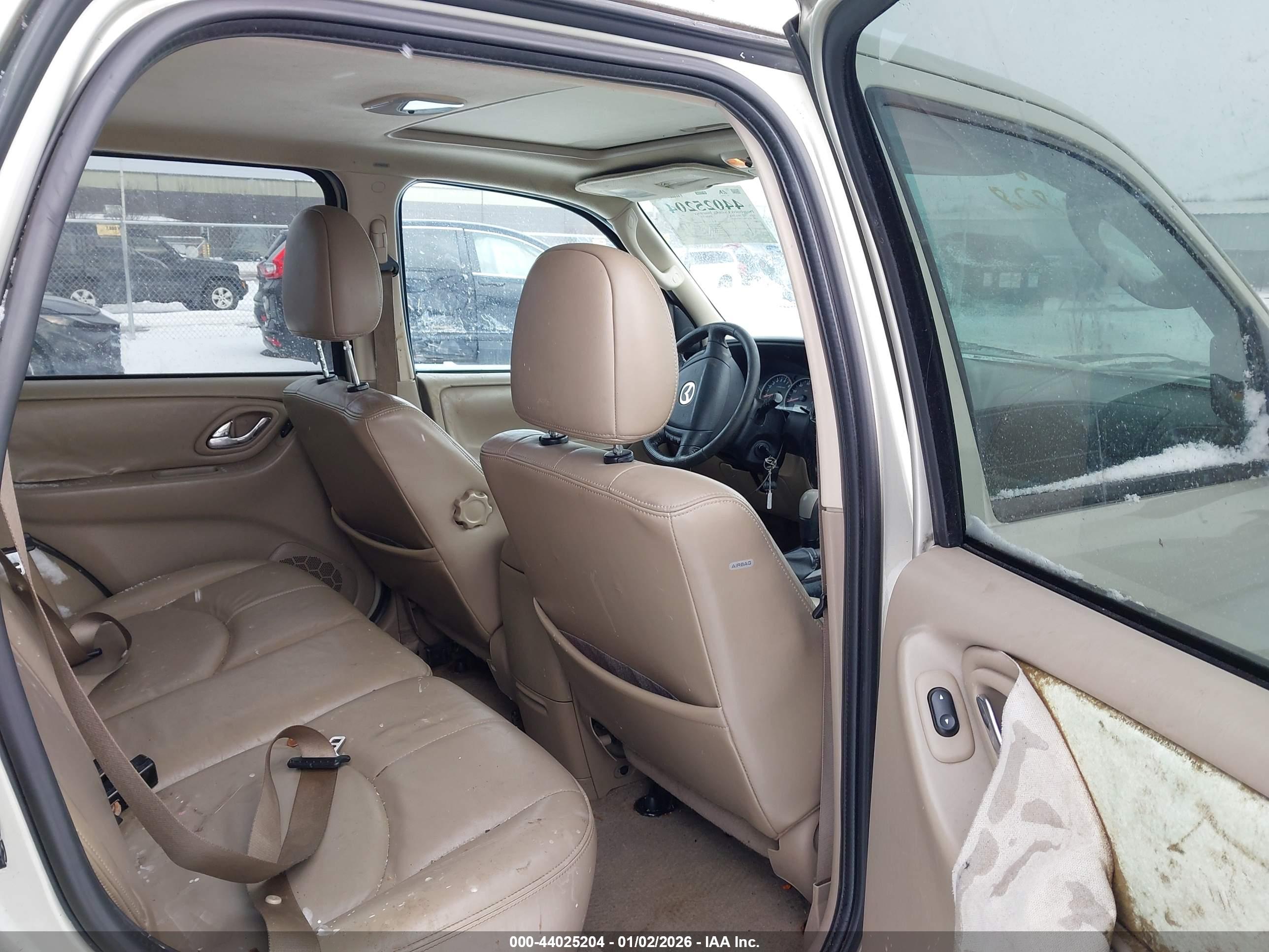MAZDA TRIBUTE image 8