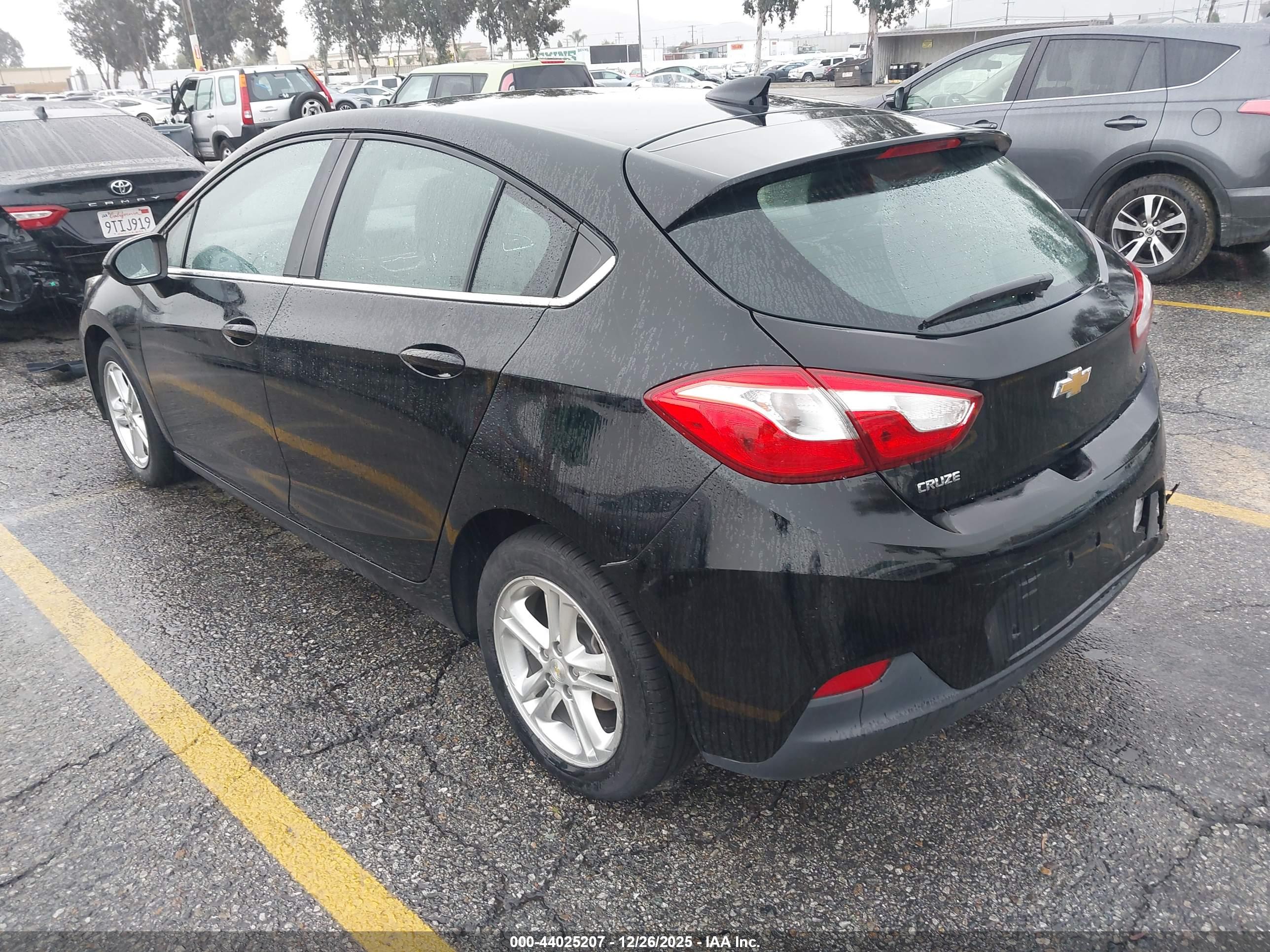 CHEVROLET CRUZE image 3