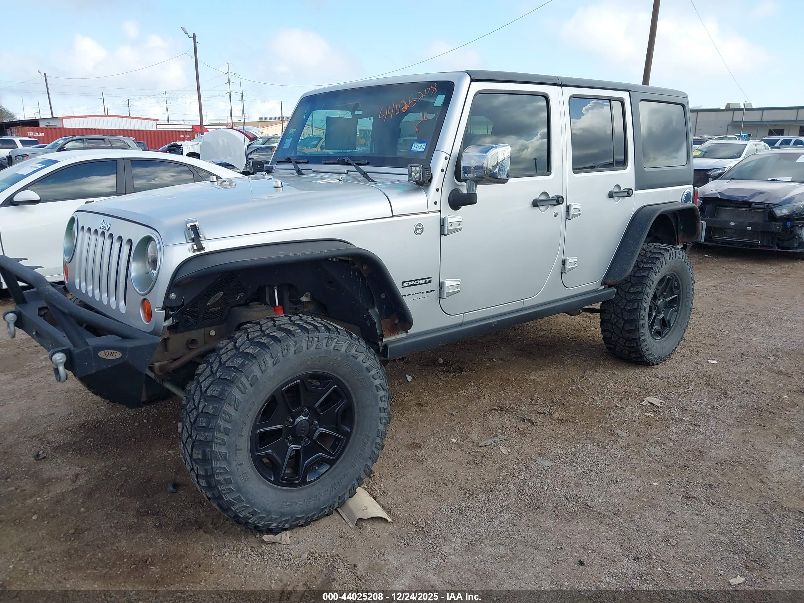 JEEP WRANGLER image 2