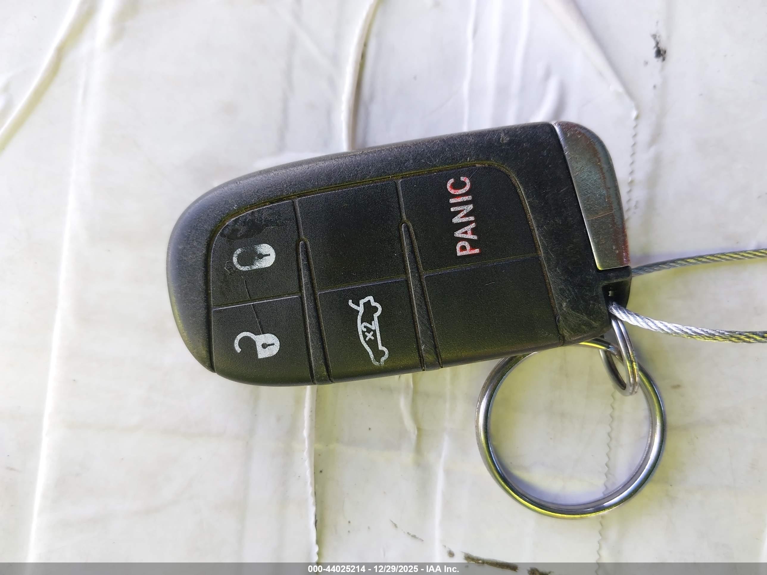 DODGE CHALLENGER image 11