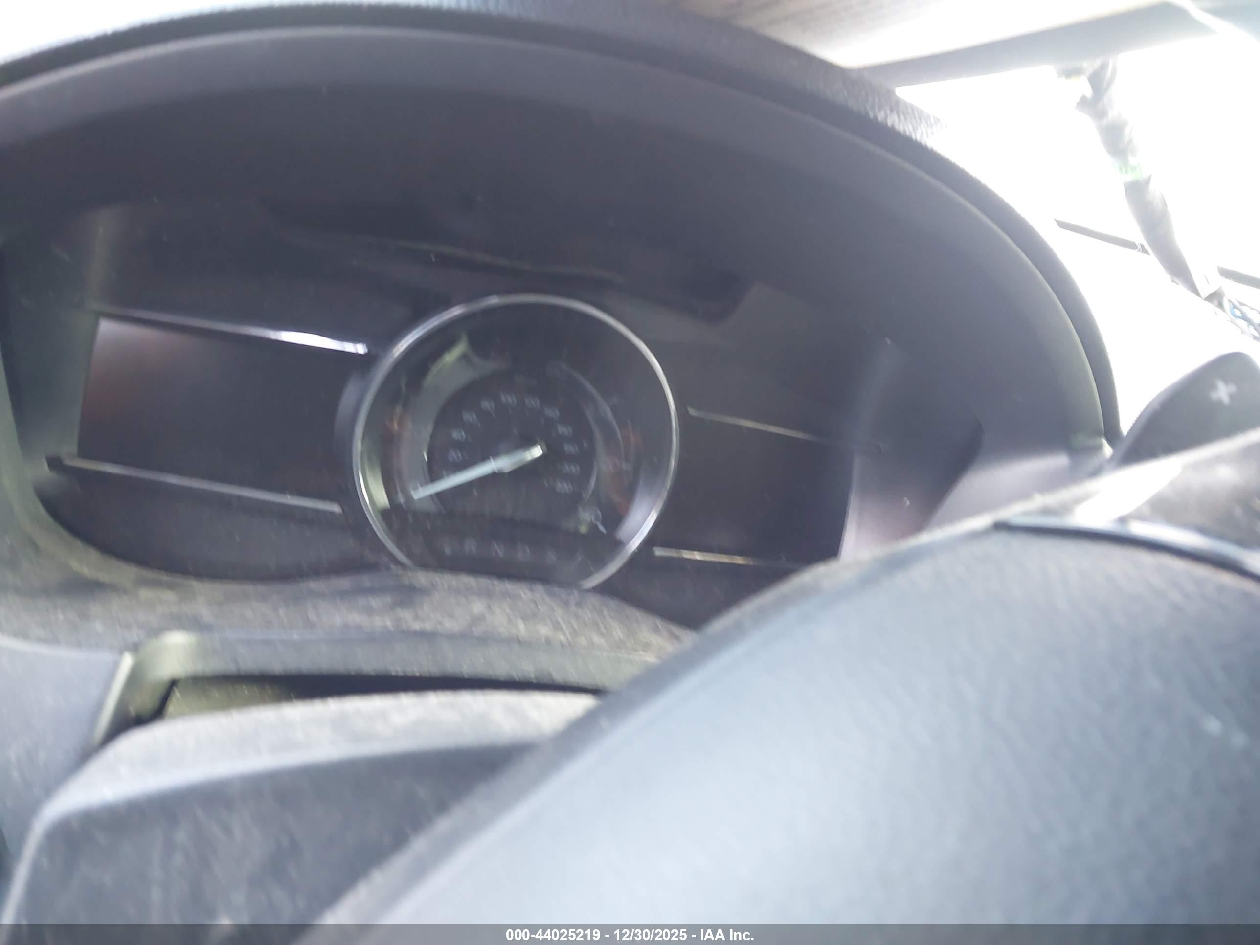 FORD EXPLORER image 7