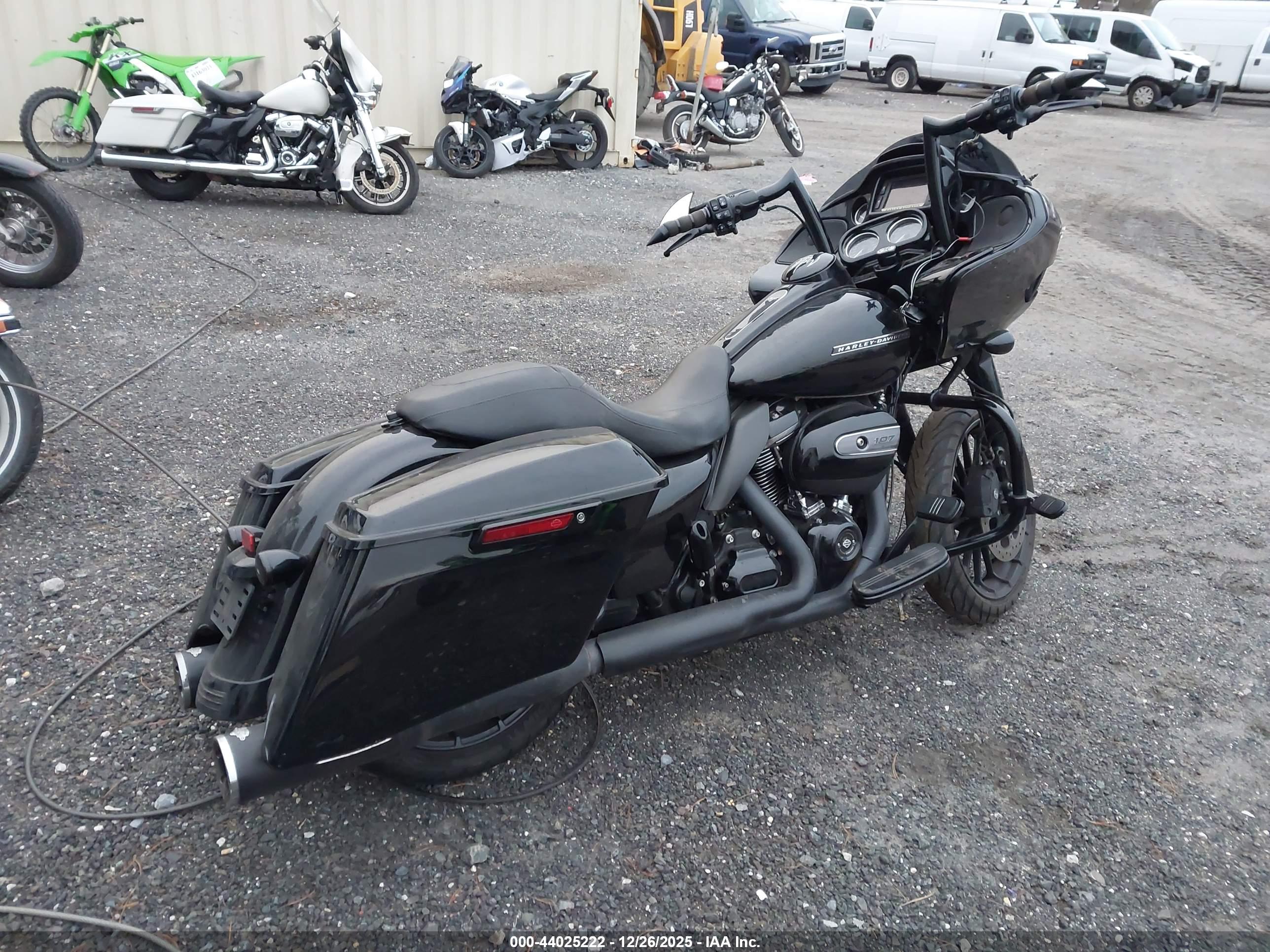 HARLEY-DAVIDSON FLTRXS image 4