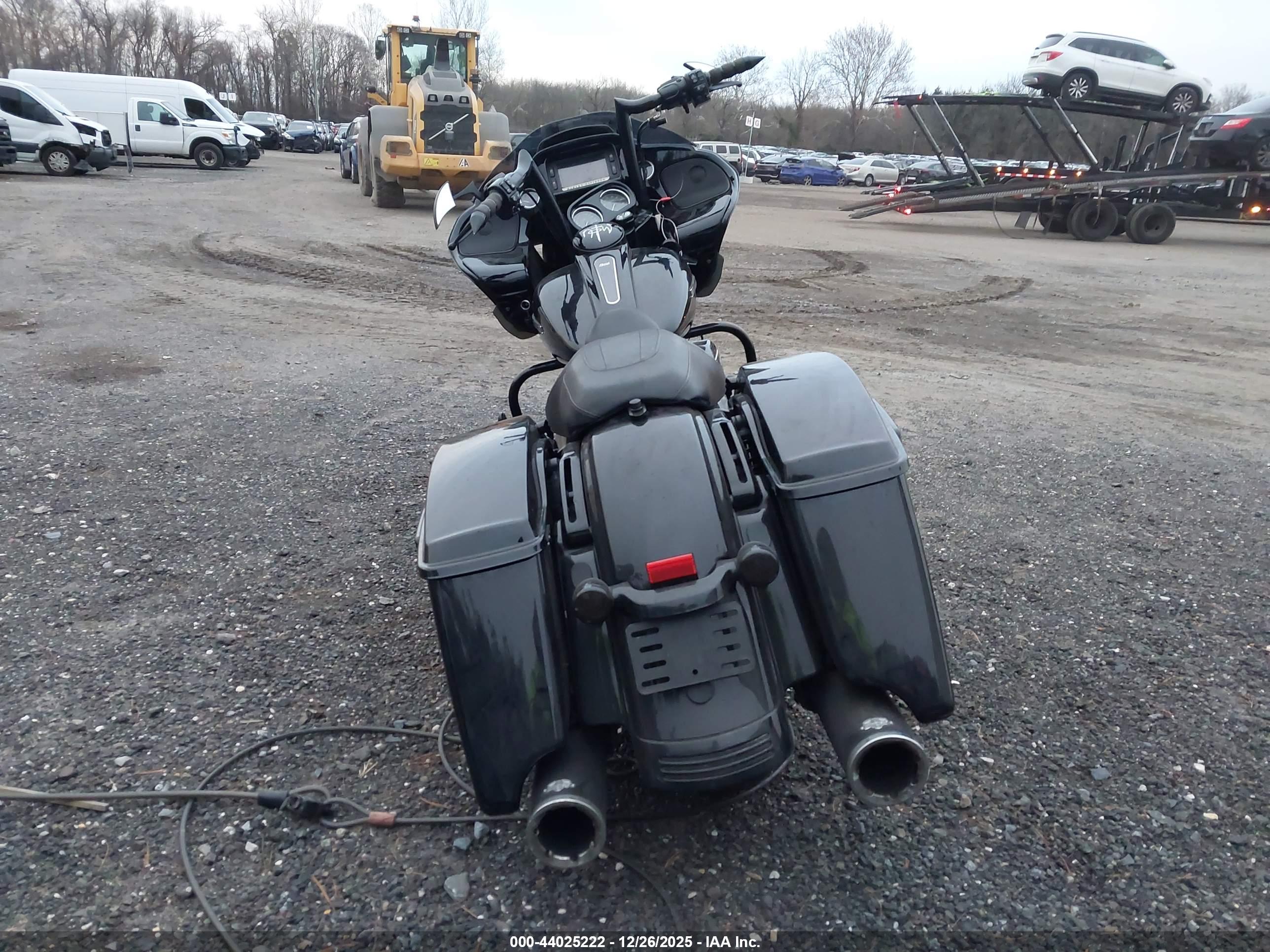 HARLEY-DAVIDSON FLTRXS image 6