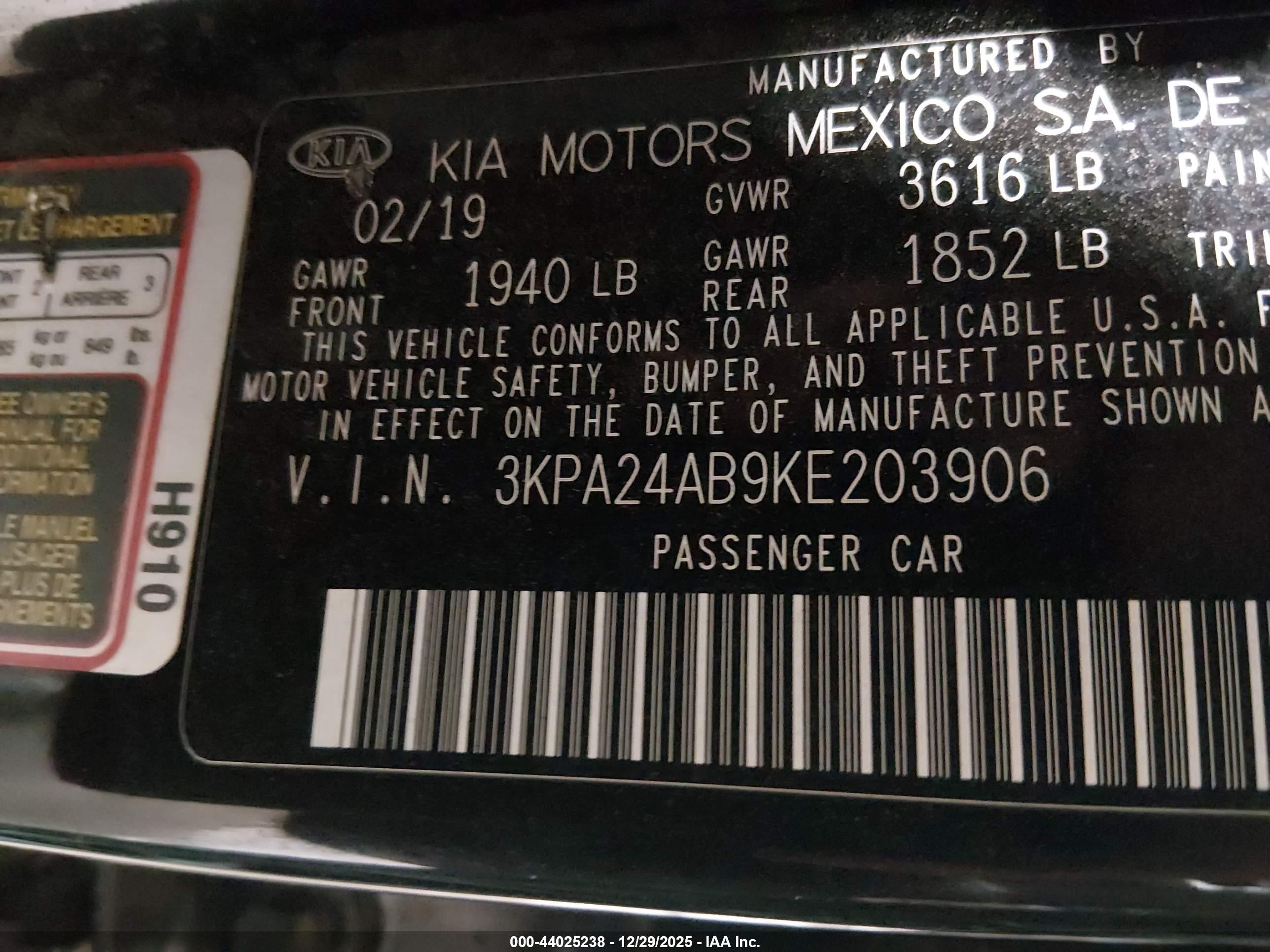 KIA RIO image 9