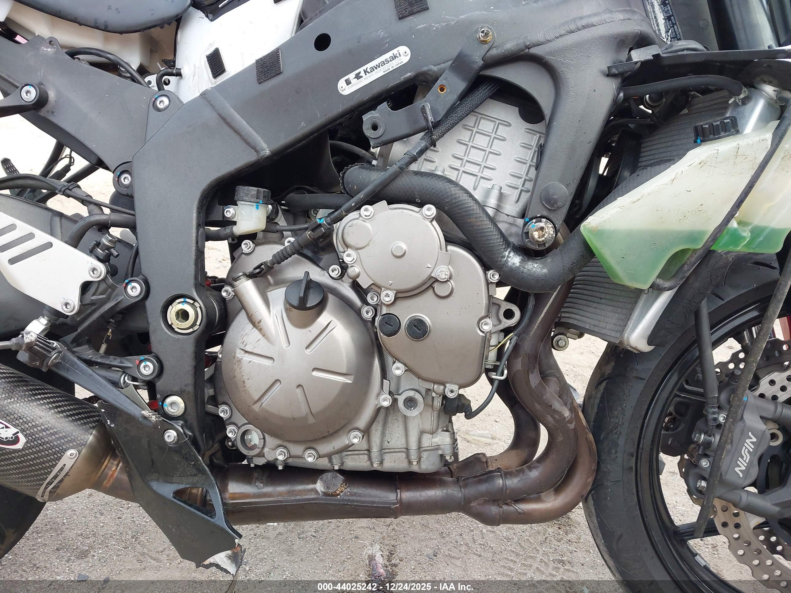 KAWASAKI ZX636 image 8