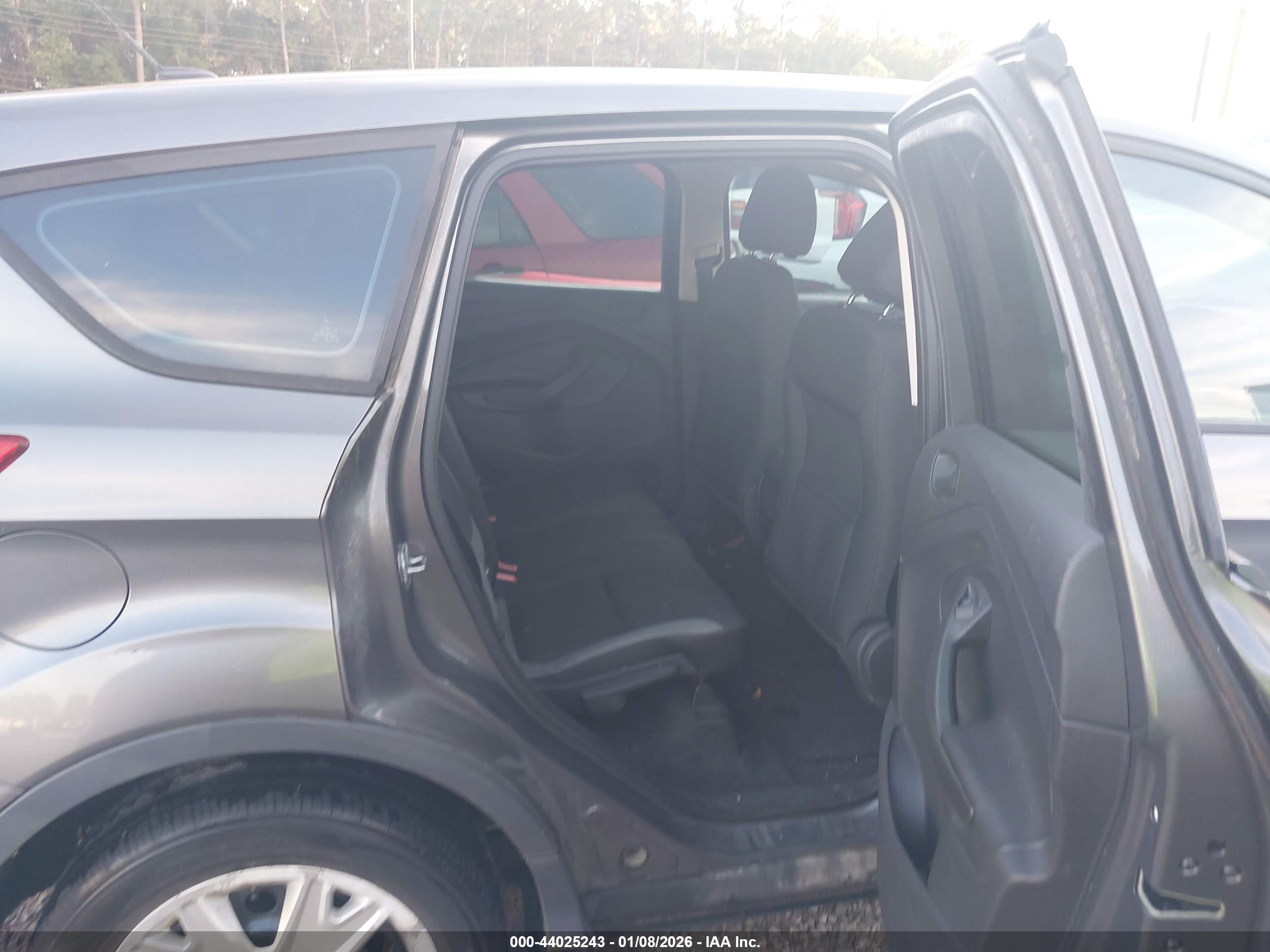 FORD ESCAPE image 8