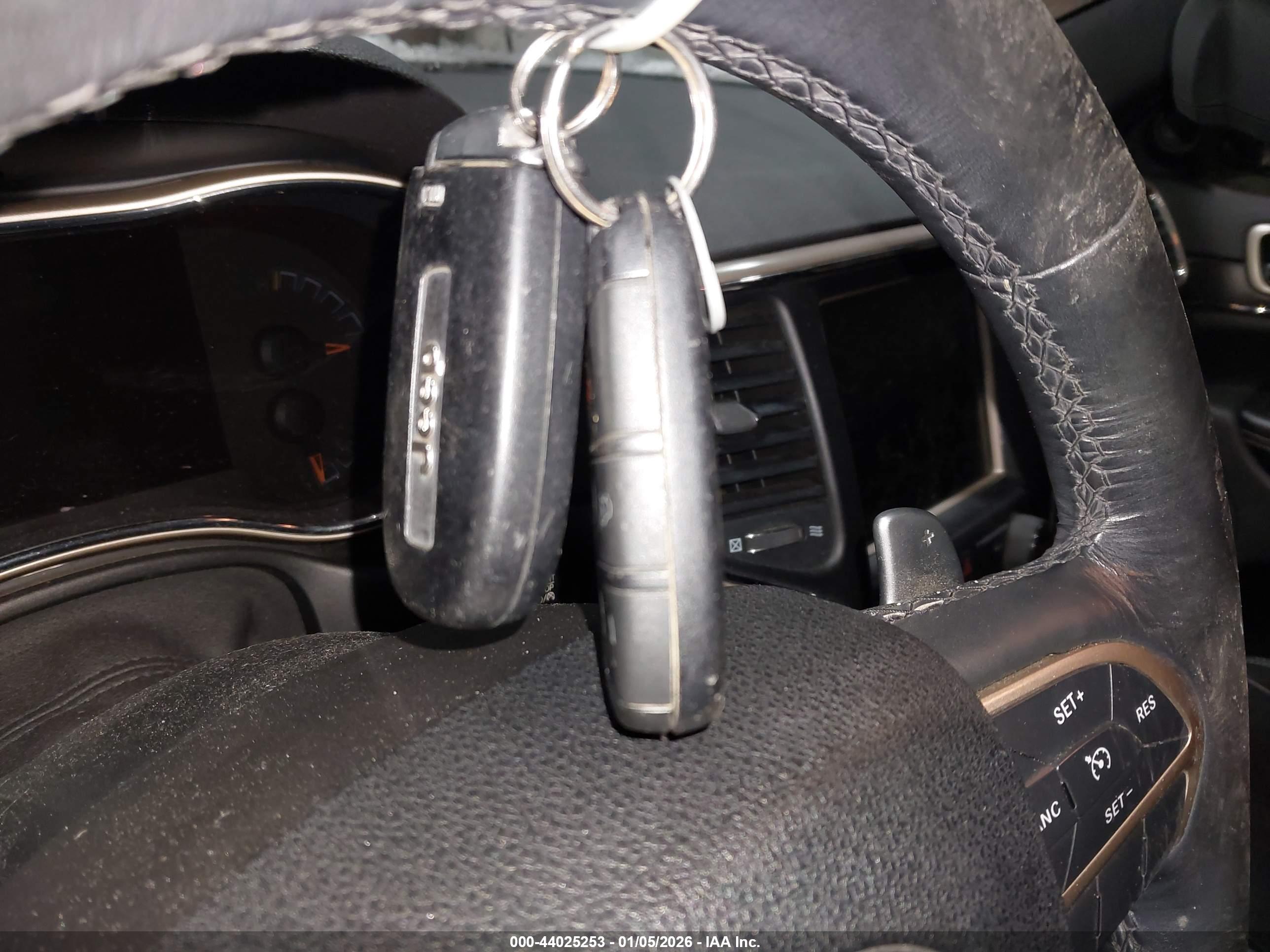JEEP GRAND image 11