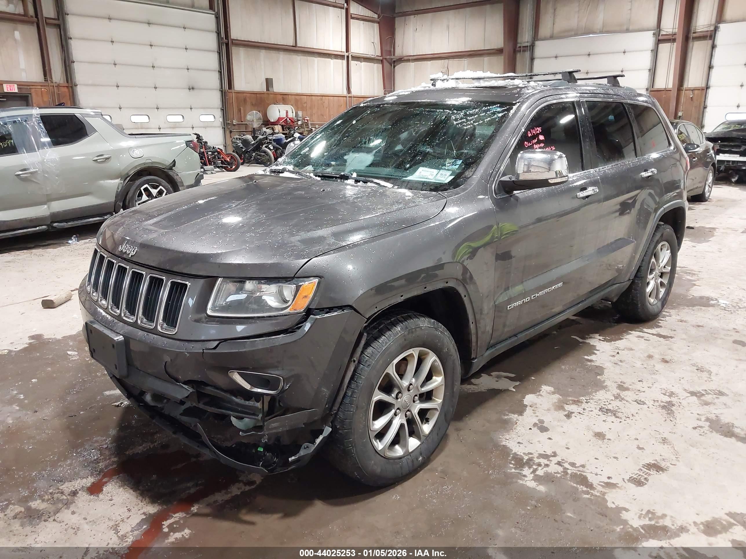 JEEP GRAND image 2