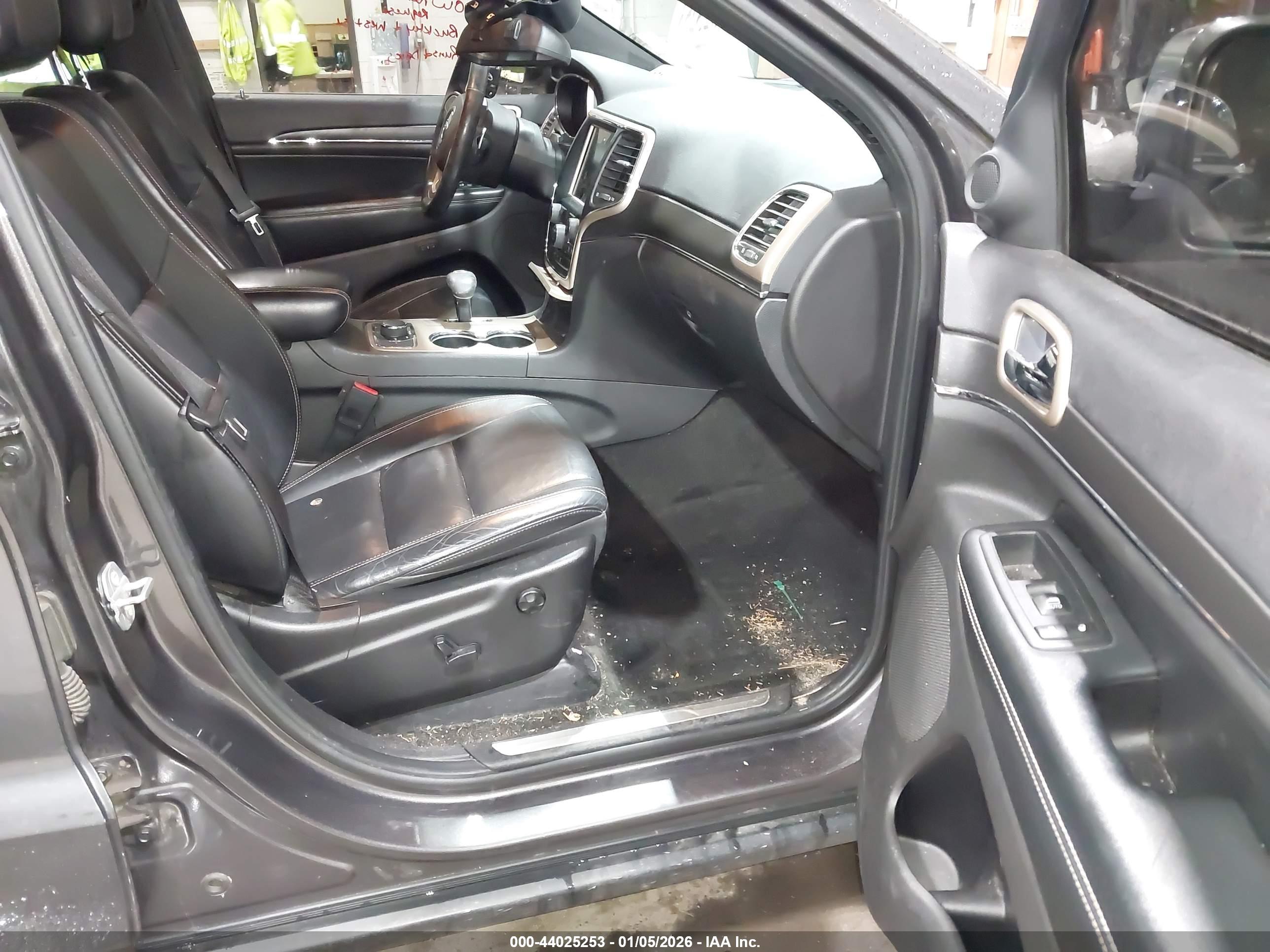 JEEP GRAND image 5