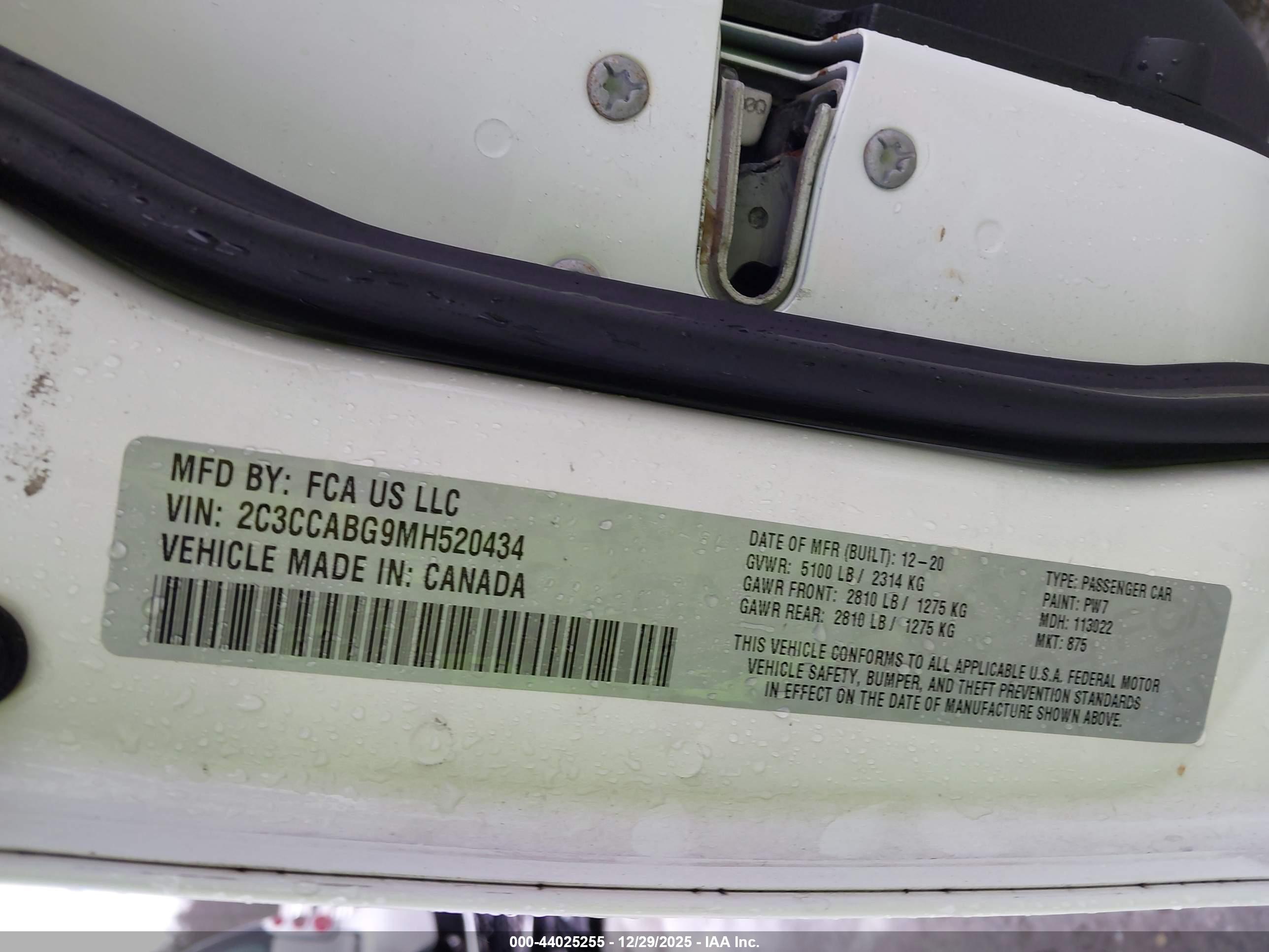 CHRYSLER 300 image 9