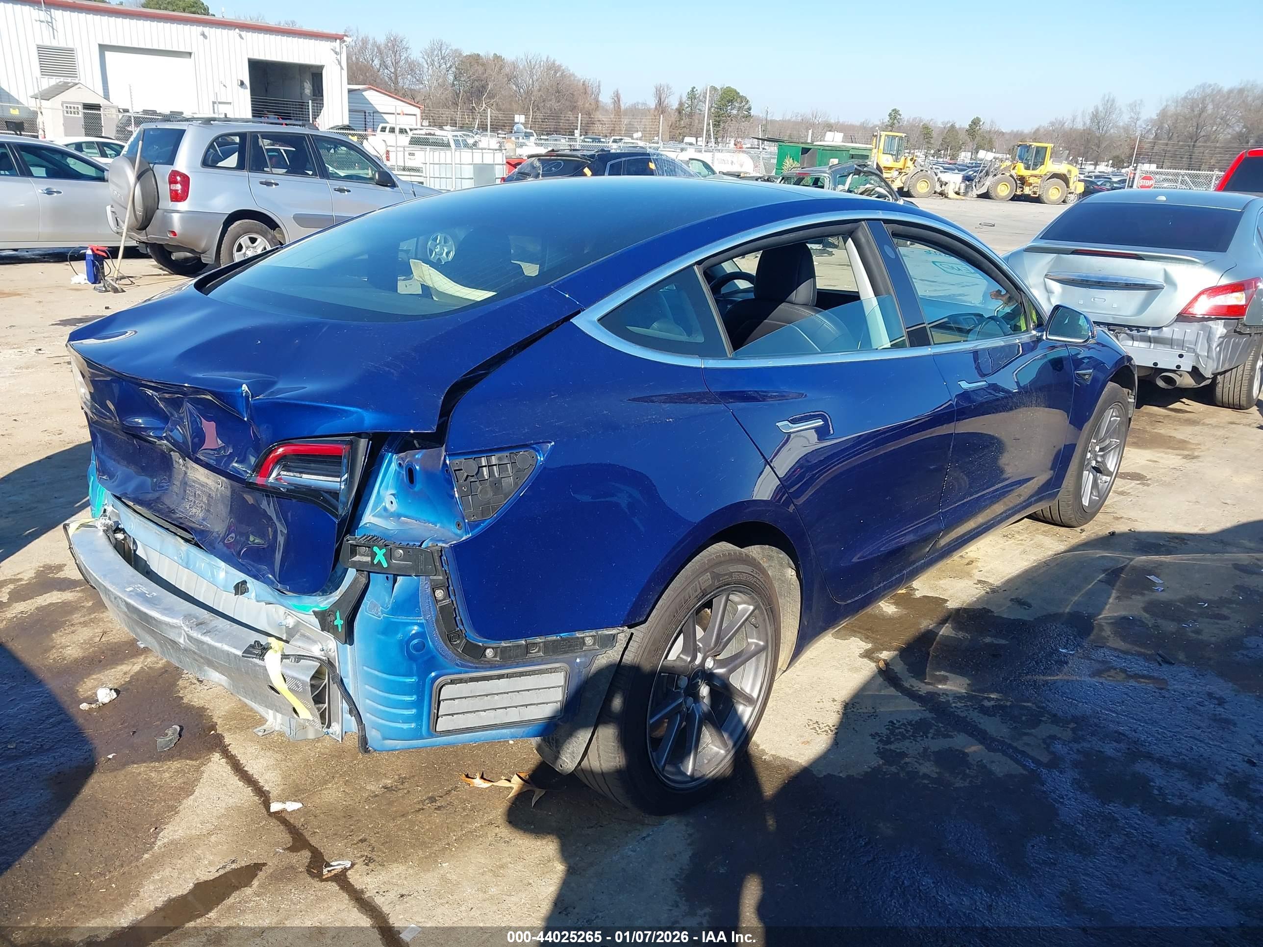 TESLA MODEL image 4