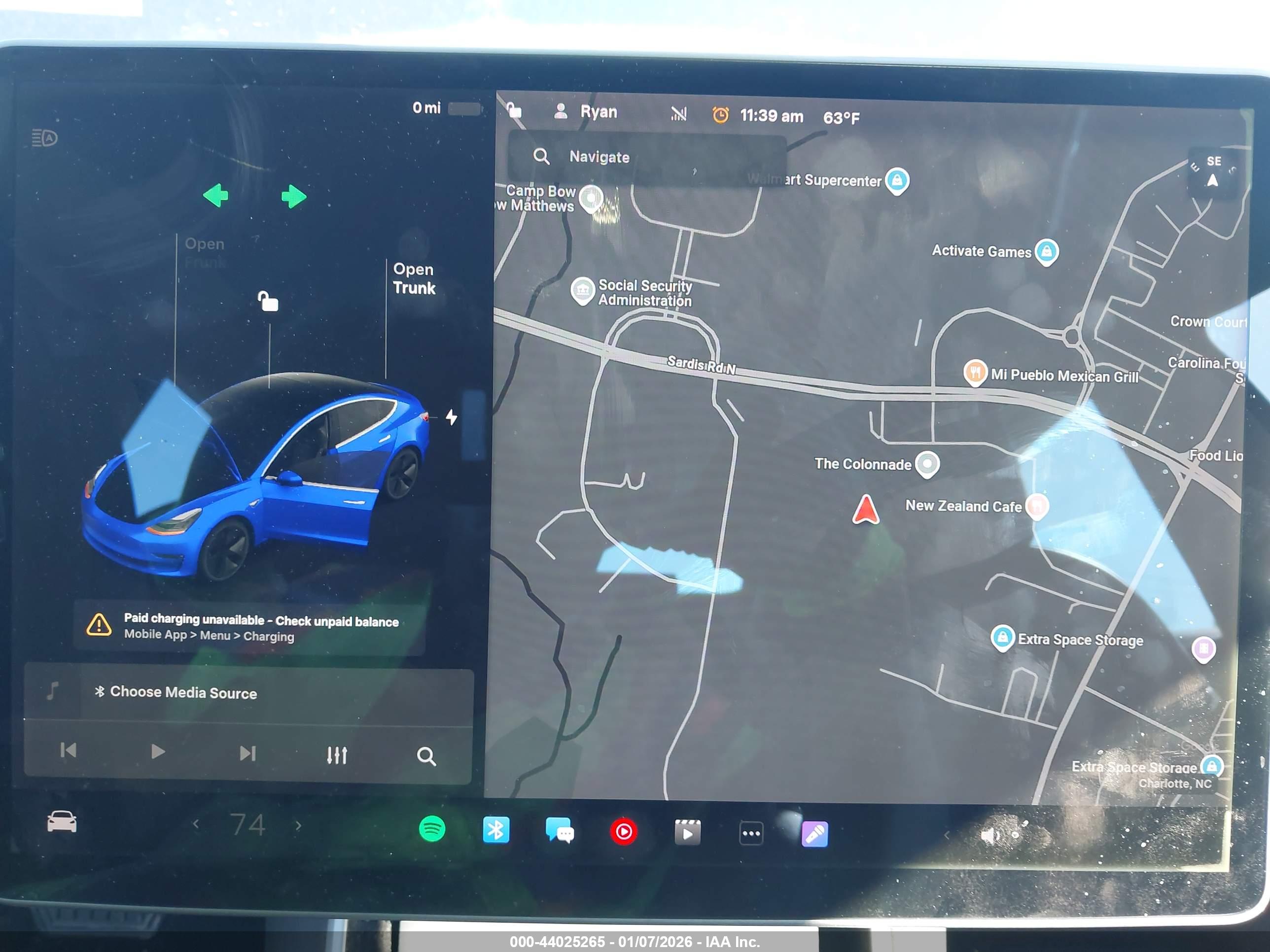TESLA MODEL image 7