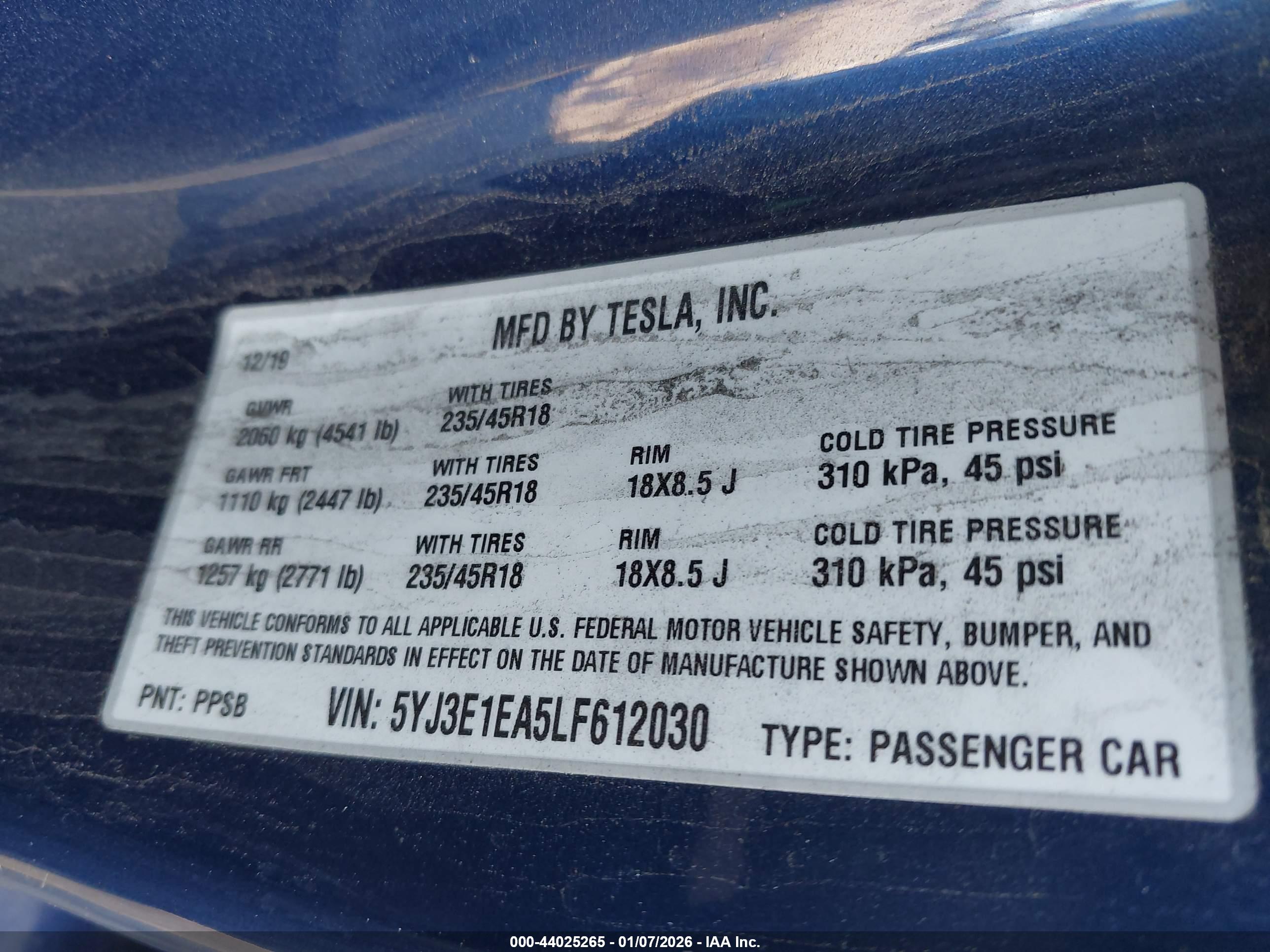 TESLA MODEL image 9
