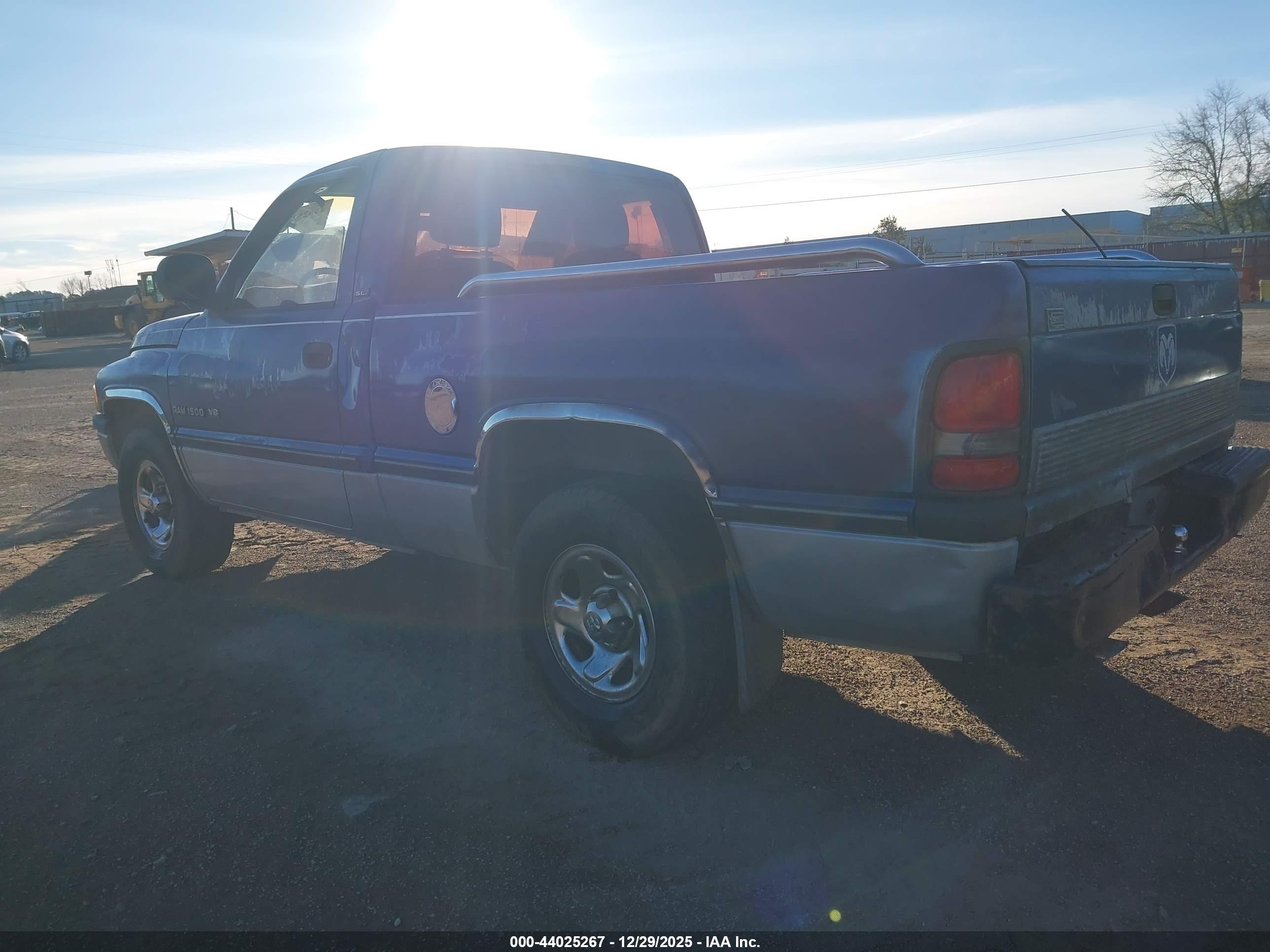 DODGE RAM image 3