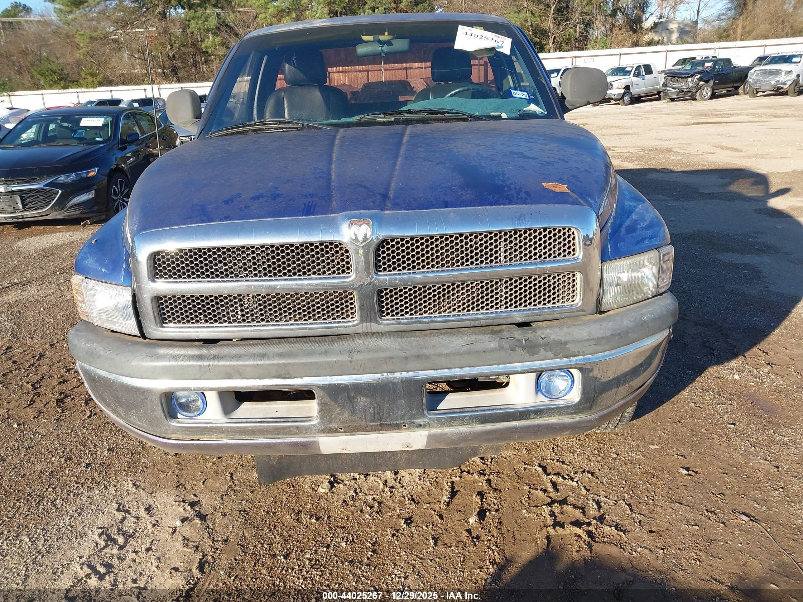 DODGE RAM image 6