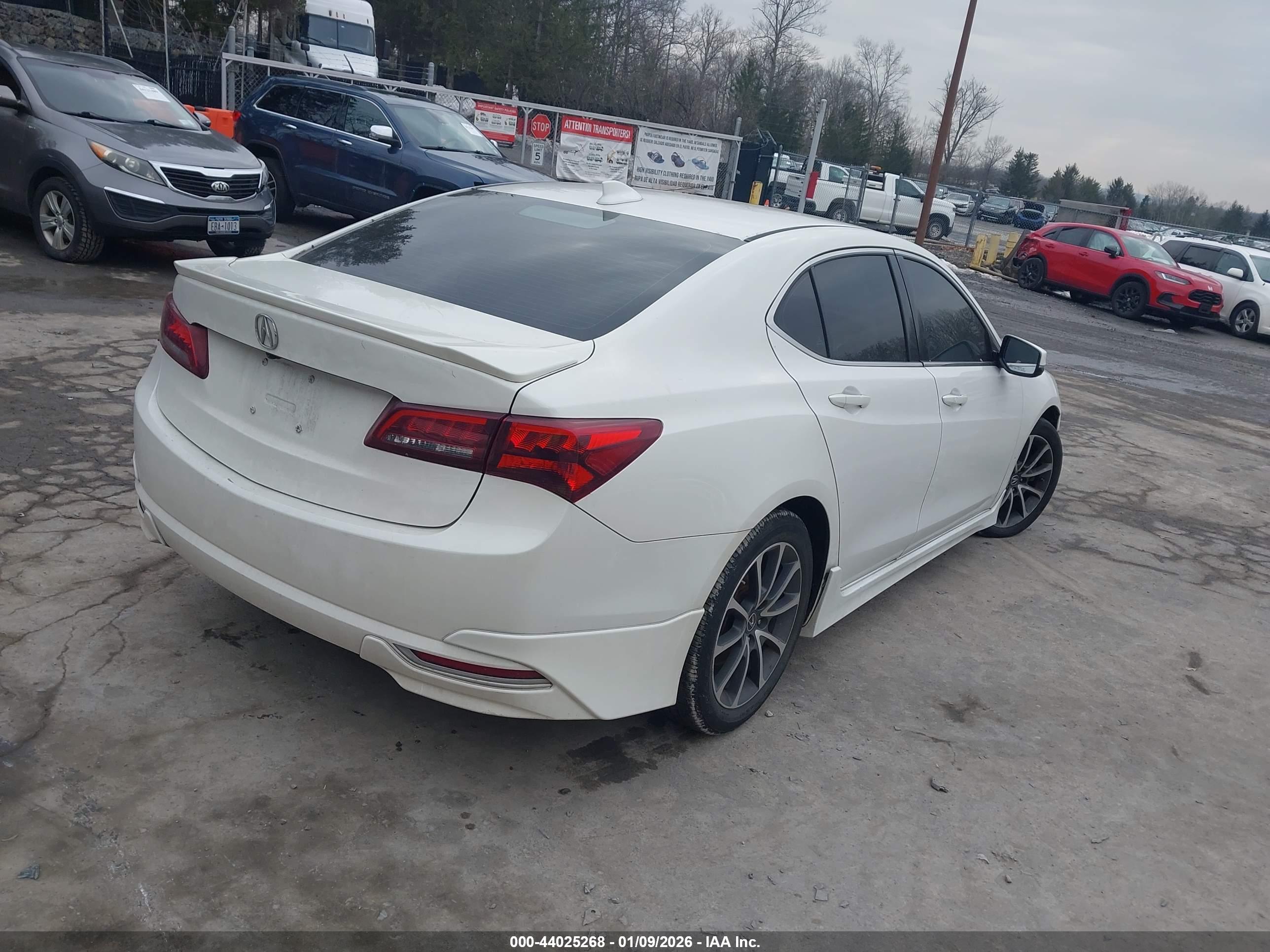 ACURA TLX image 4