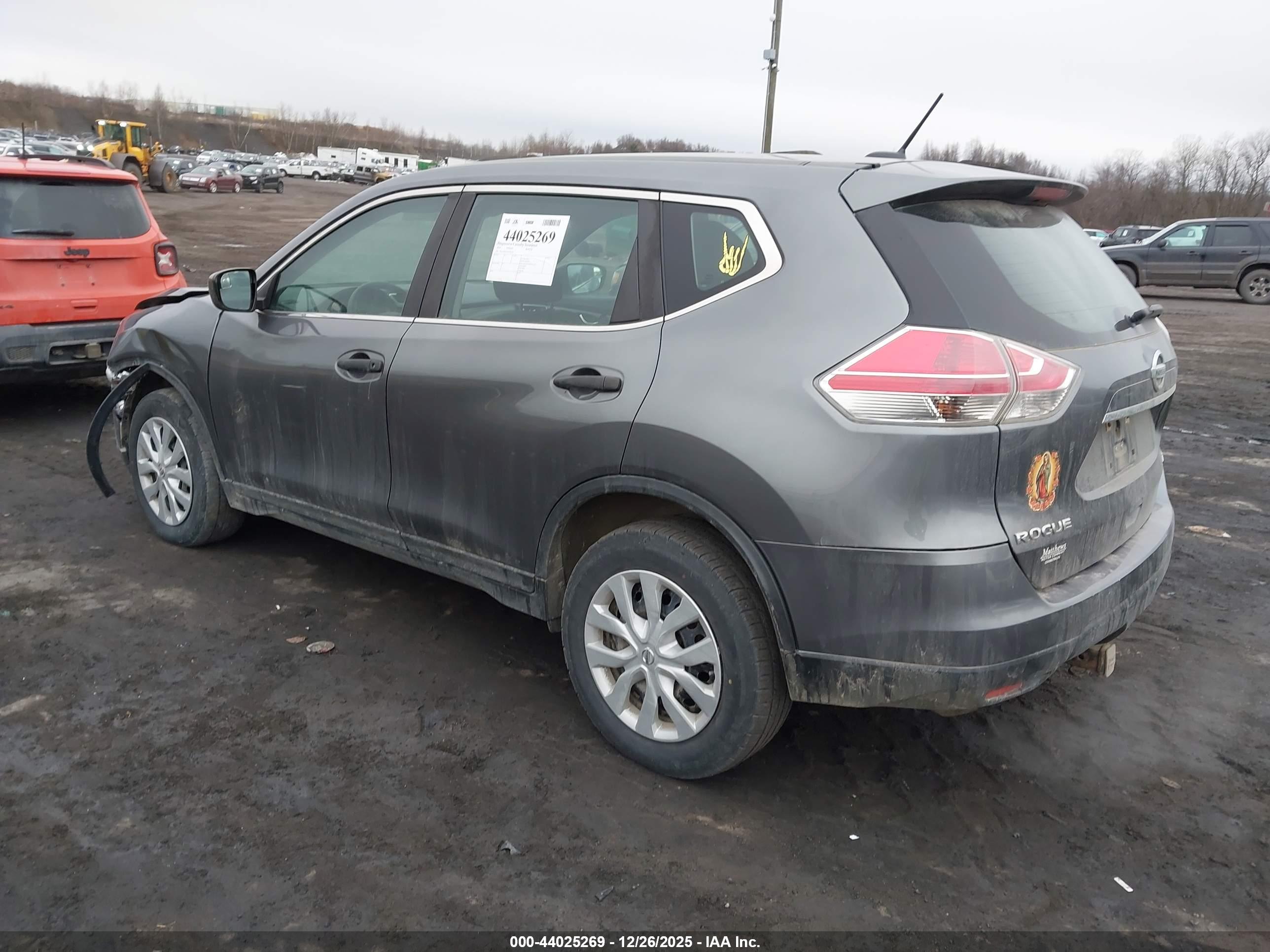 NISSAN ROGUE image 3