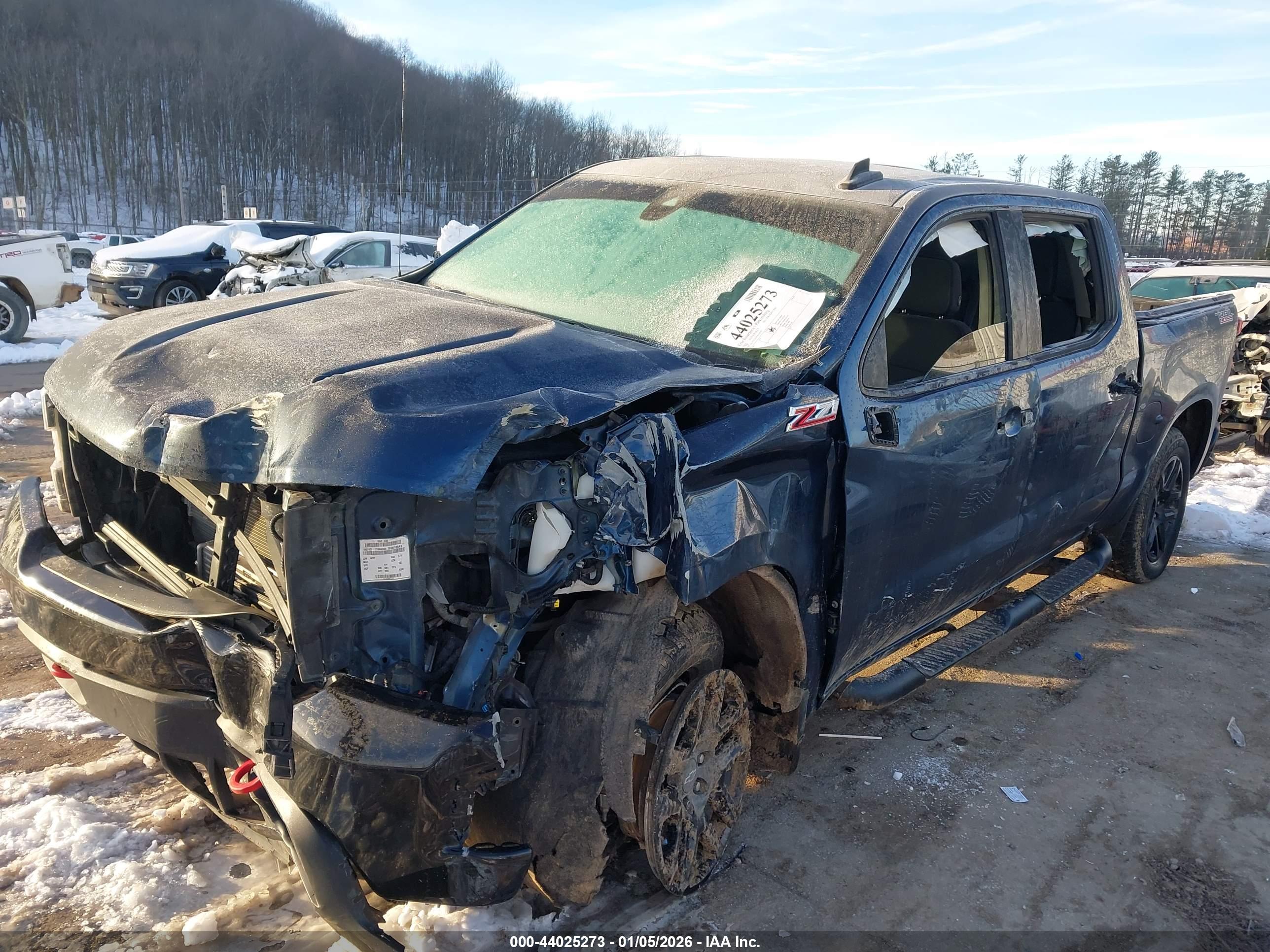 CHEVROLET SILVERADO image 6