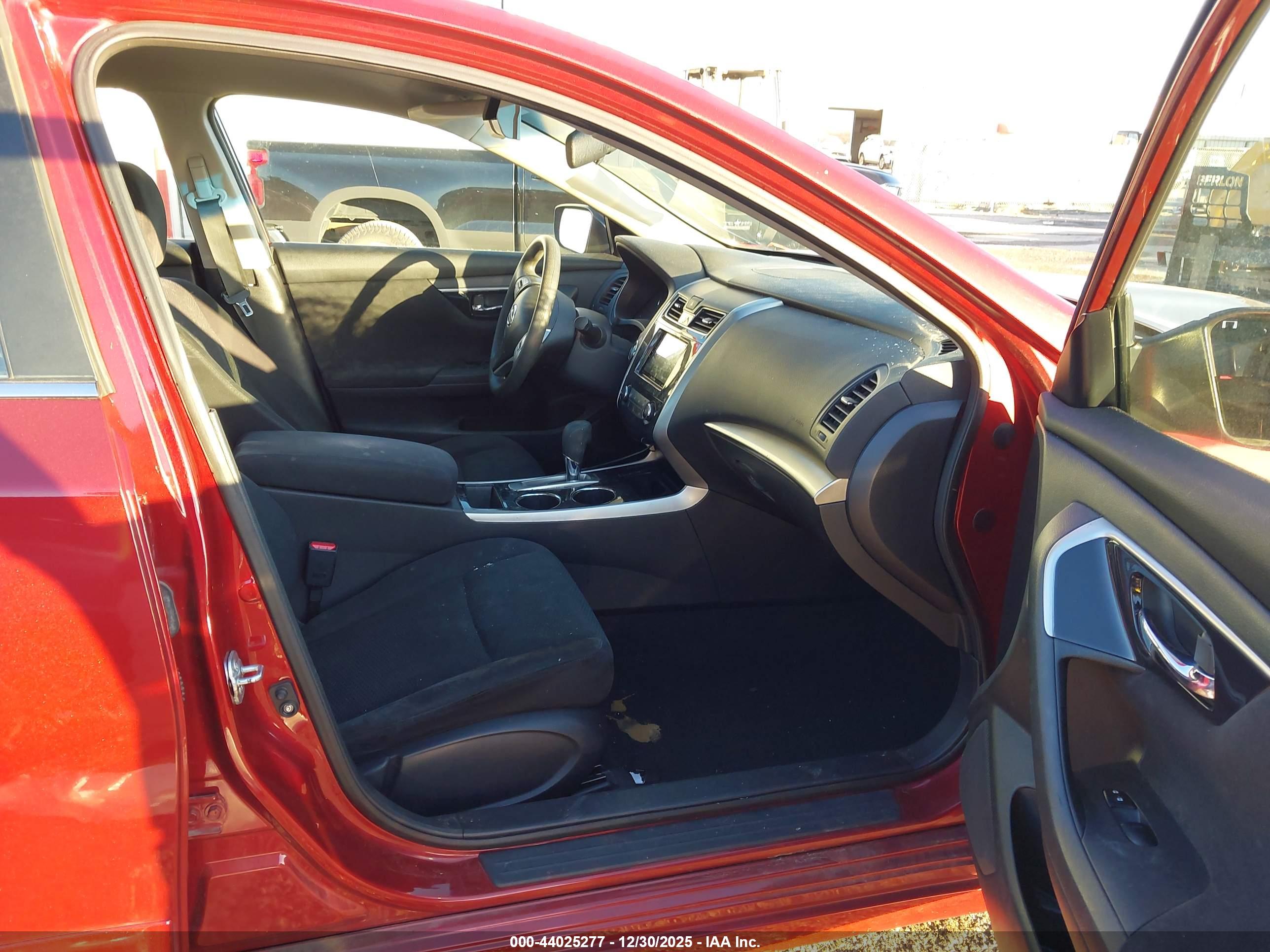 NISSAN ALTIMA image 5