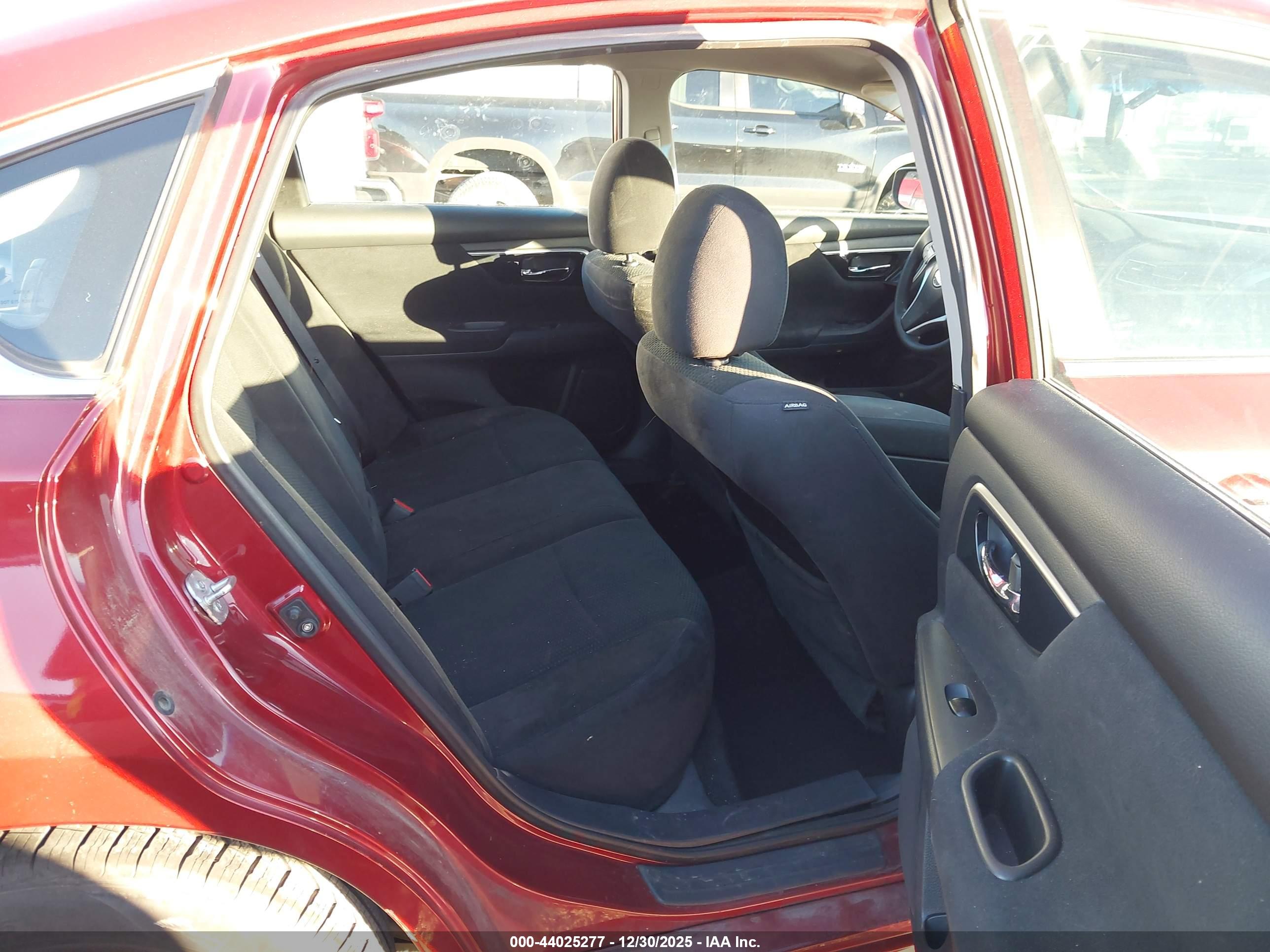 NISSAN ALTIMA image 8